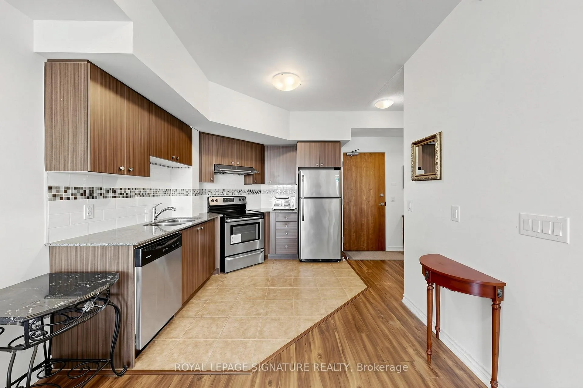 Photo 9 of Unit 816, 8323 Kennedy Road, Markham, Village Green-South Unionville — HOMEH