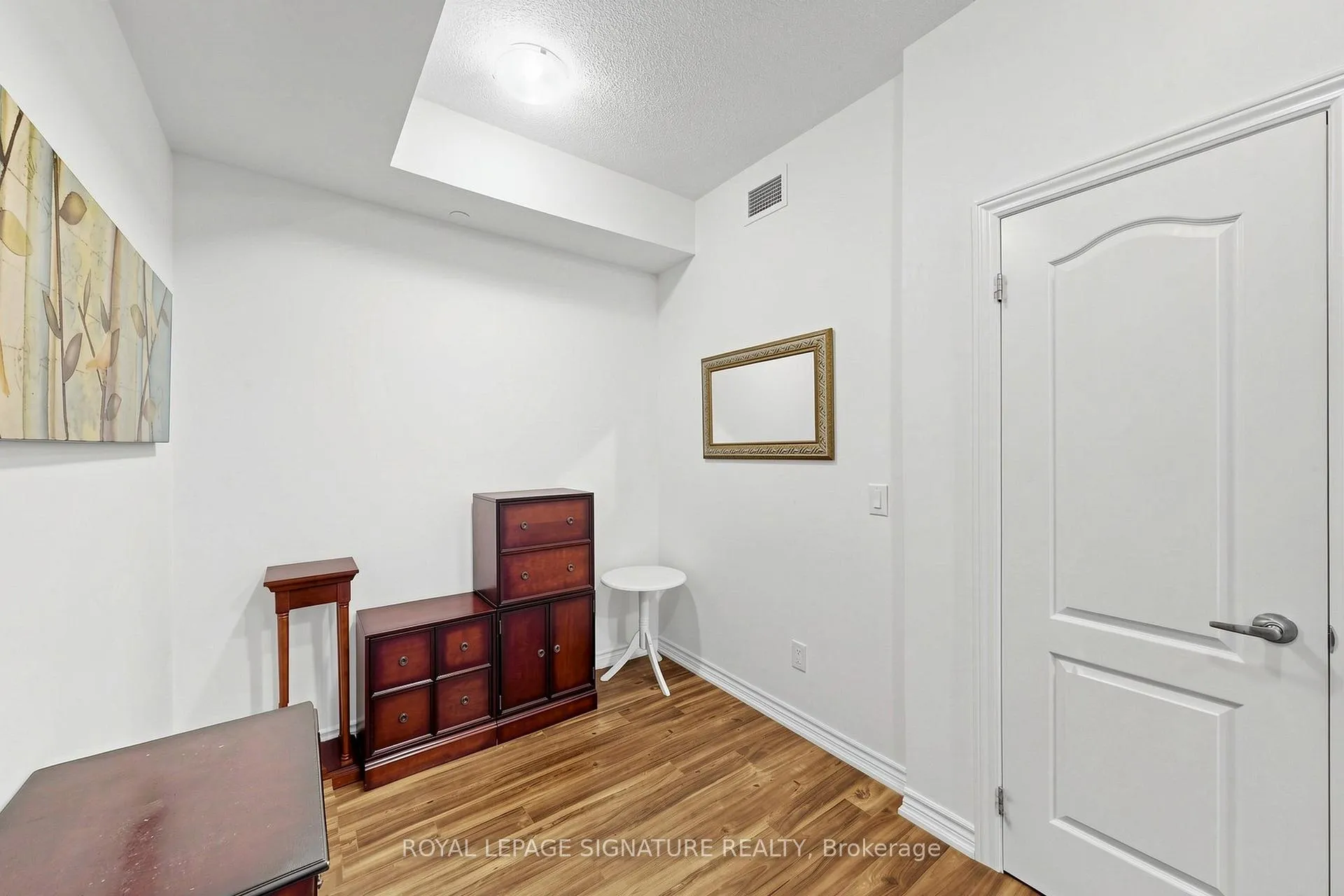 Photo 15 of Unit 816, 8323 Kennedy Road, Markham, Village Green-South Unionville — HOMEH