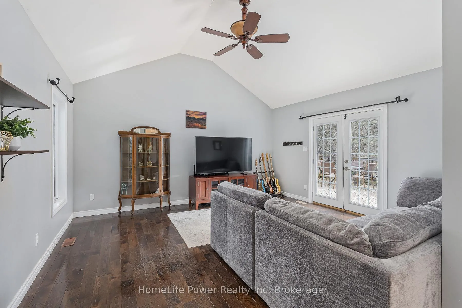 Photo 12 of 14 Erin Street, Halton Hills, Glen Williams — HOMEH