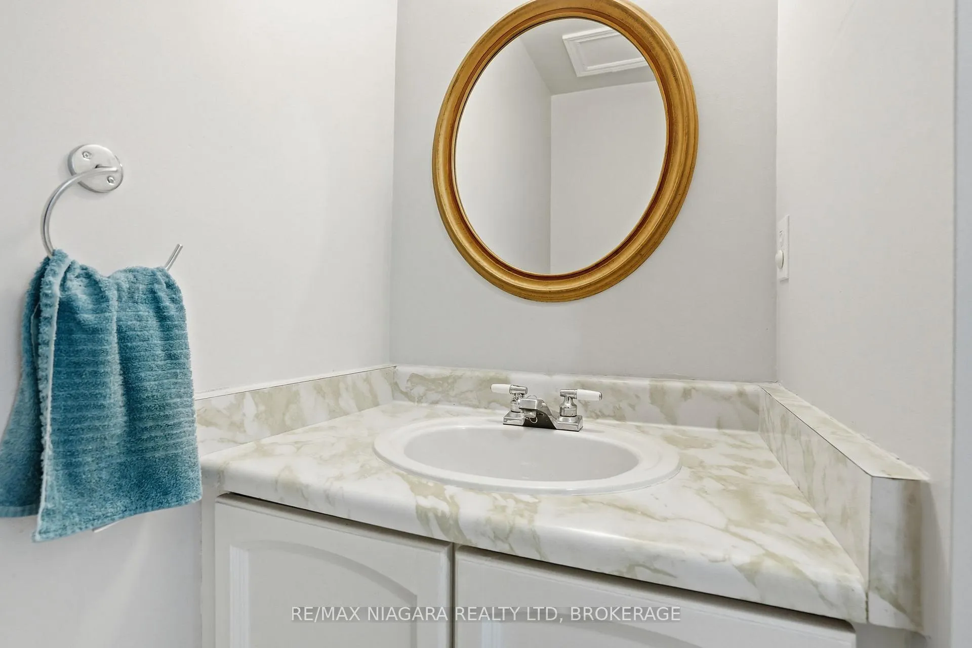 Photo 5 of Unit 64, 151 Linwell Road, St. Catharines, Lakeport — HOMEH