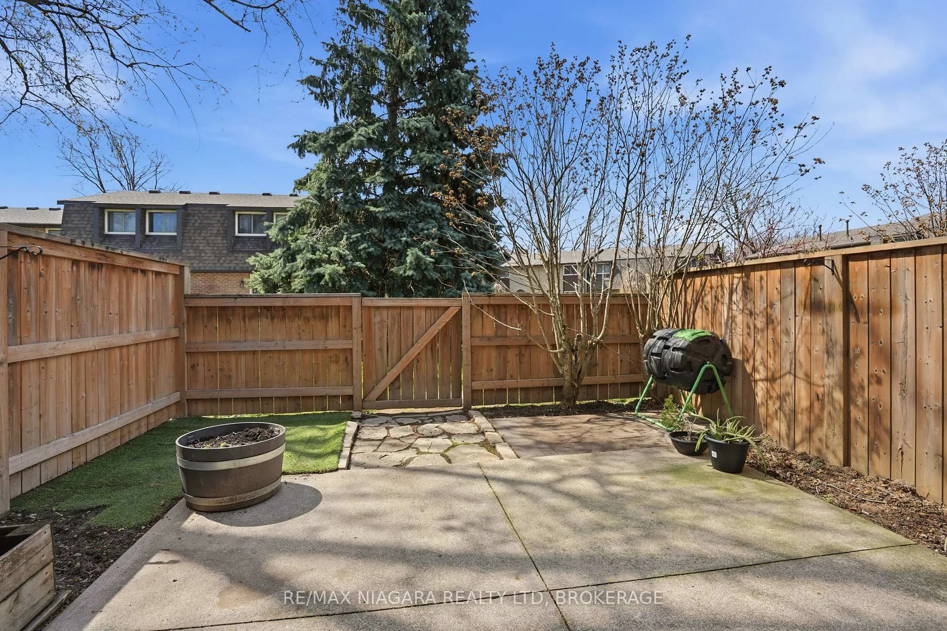 Photo 34 of Unit 64, 151 Linwell Road, St. Catharines, Lakeport — HOMEH