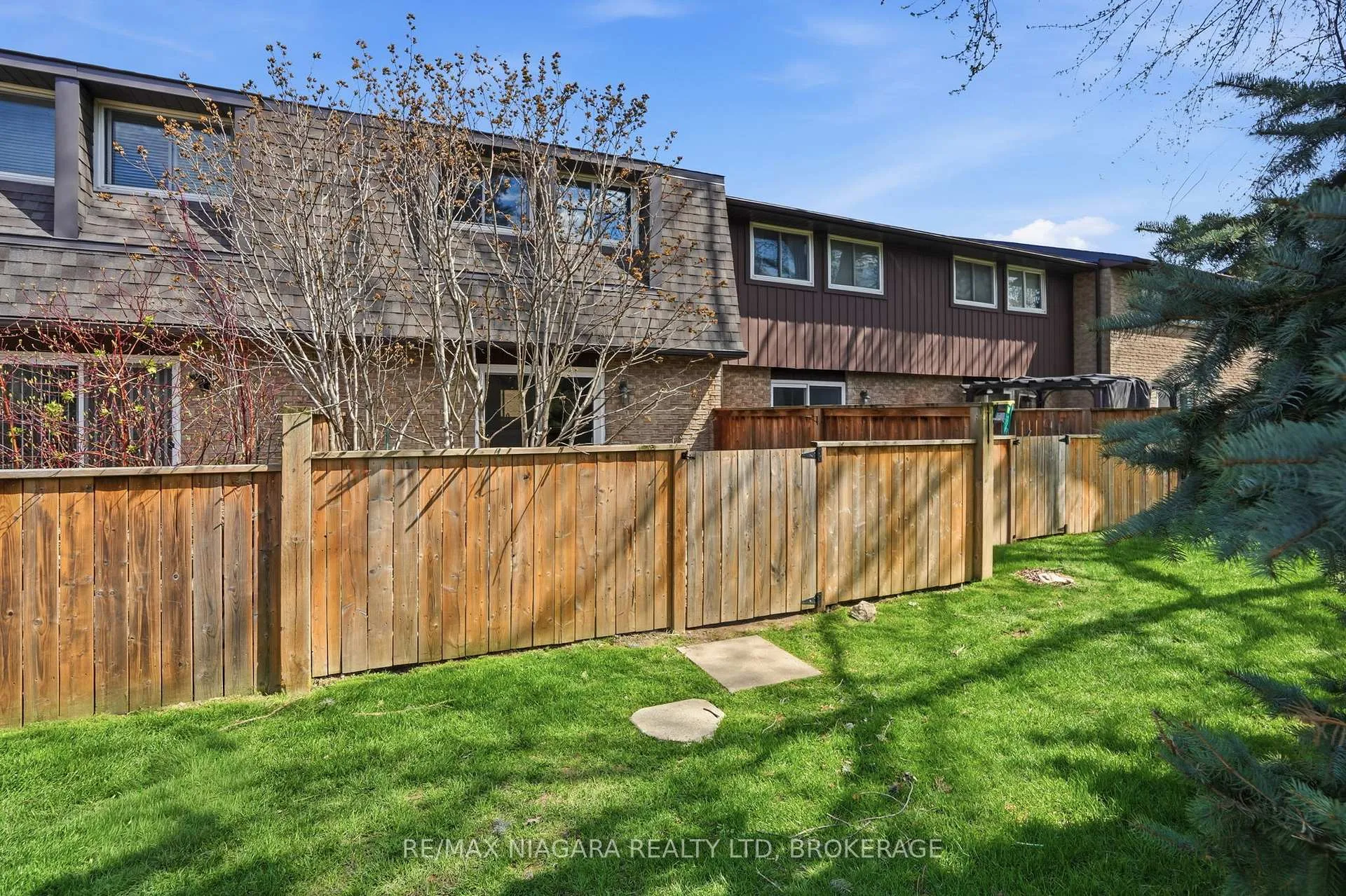 Photo 37 of Unit 64, 151 Linwell Road, St. Catharines, Lakeport — HOMEH