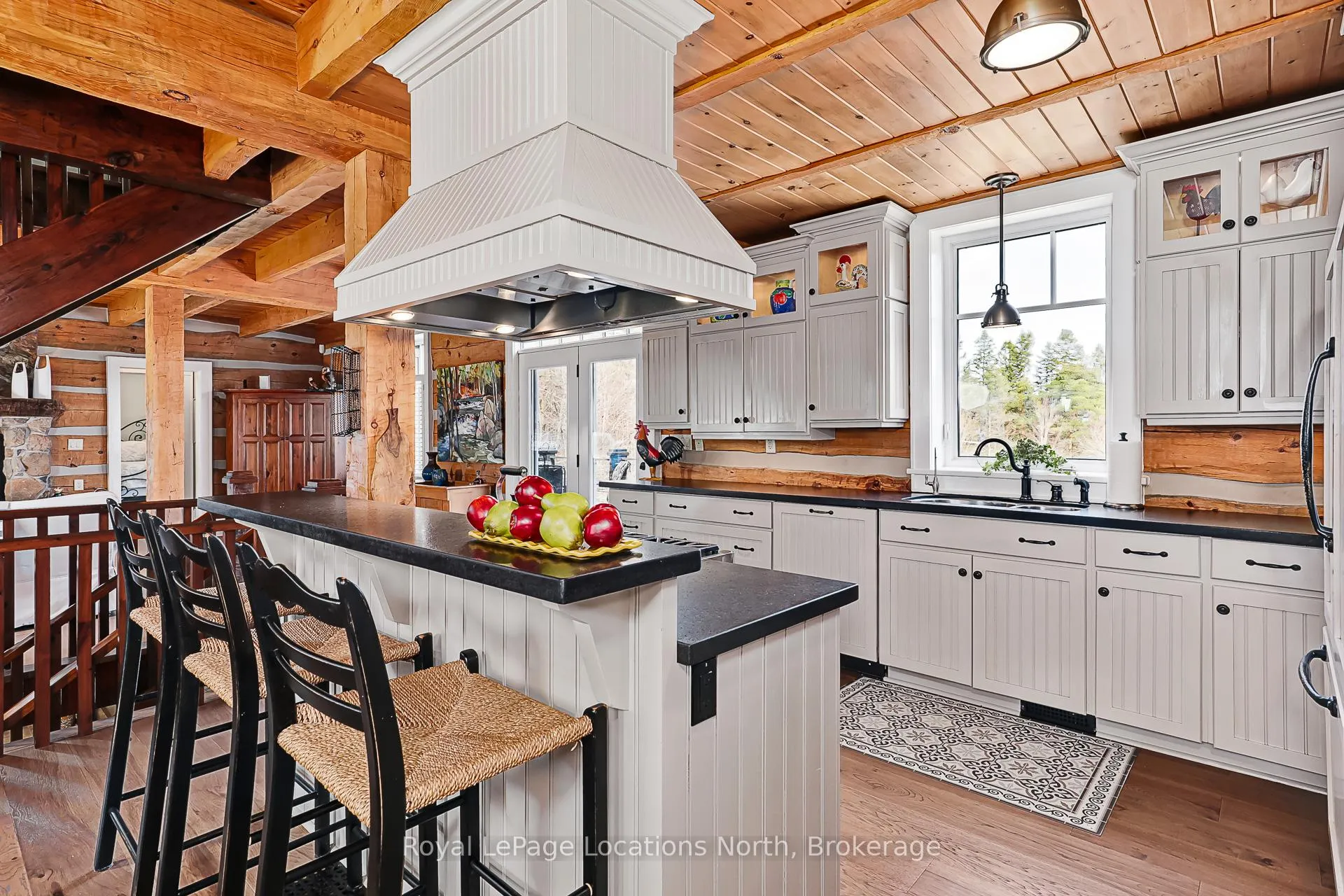 Photo 12 of 4 Purple Hill Lane, Clearview, Creemore — HOMEH