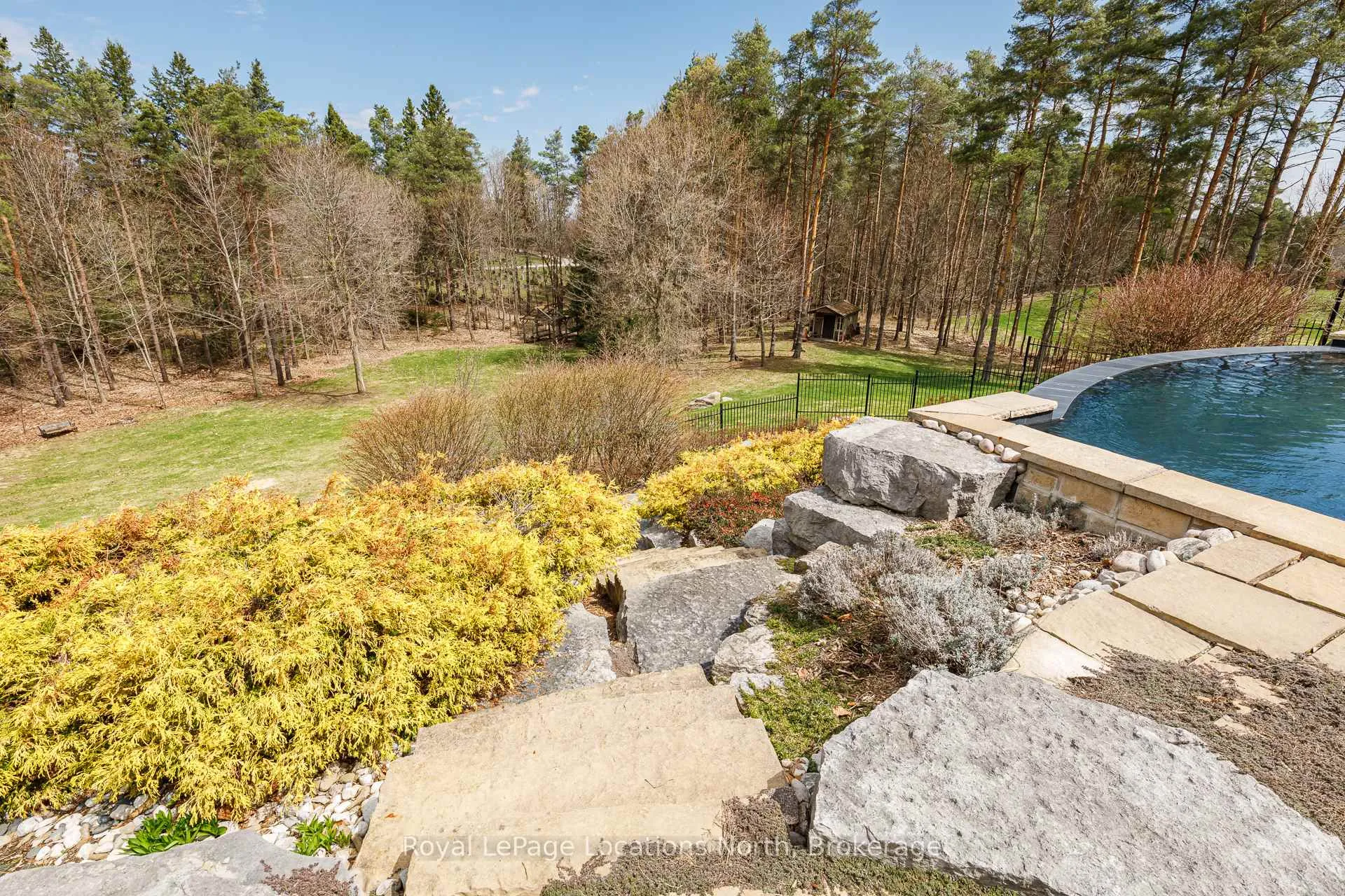 Photo 41 of 4 Purple Hill Lane, Clearview, Creemore — HOMEH