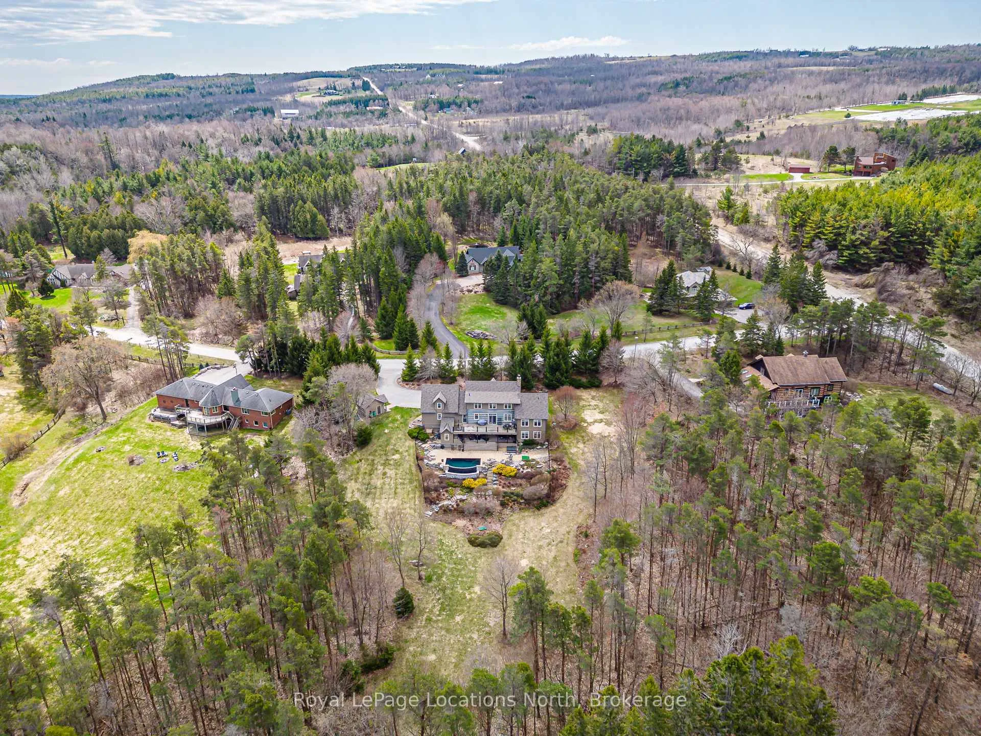 Photo 45 of 4 Purple Hill Lane, Clearview, Creemore — HOMEH