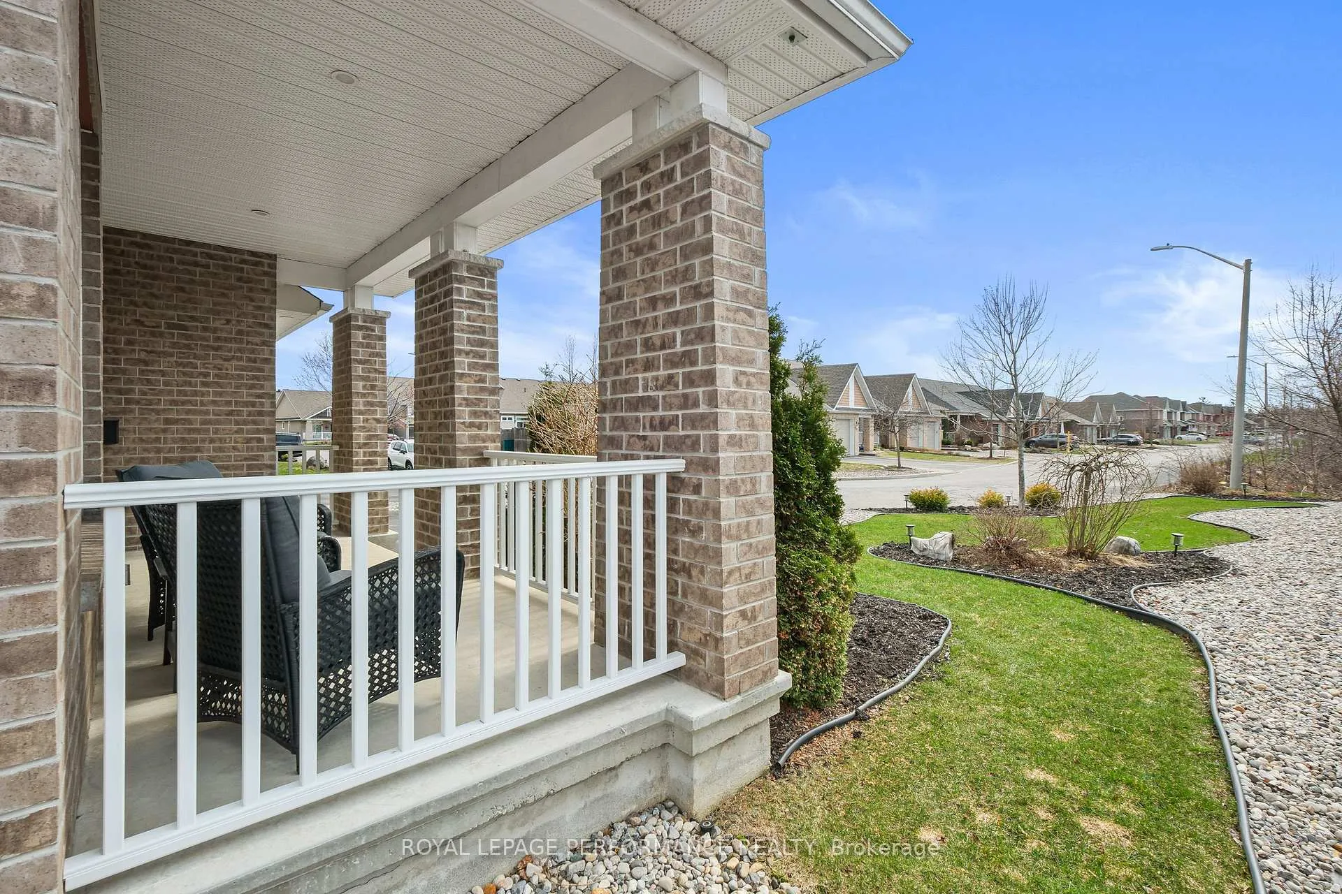 Photo 5 of 527 Silverbell Crescent, Ottawa, Blossom Park/Kemp Park/Findlay Creek — HOMEH