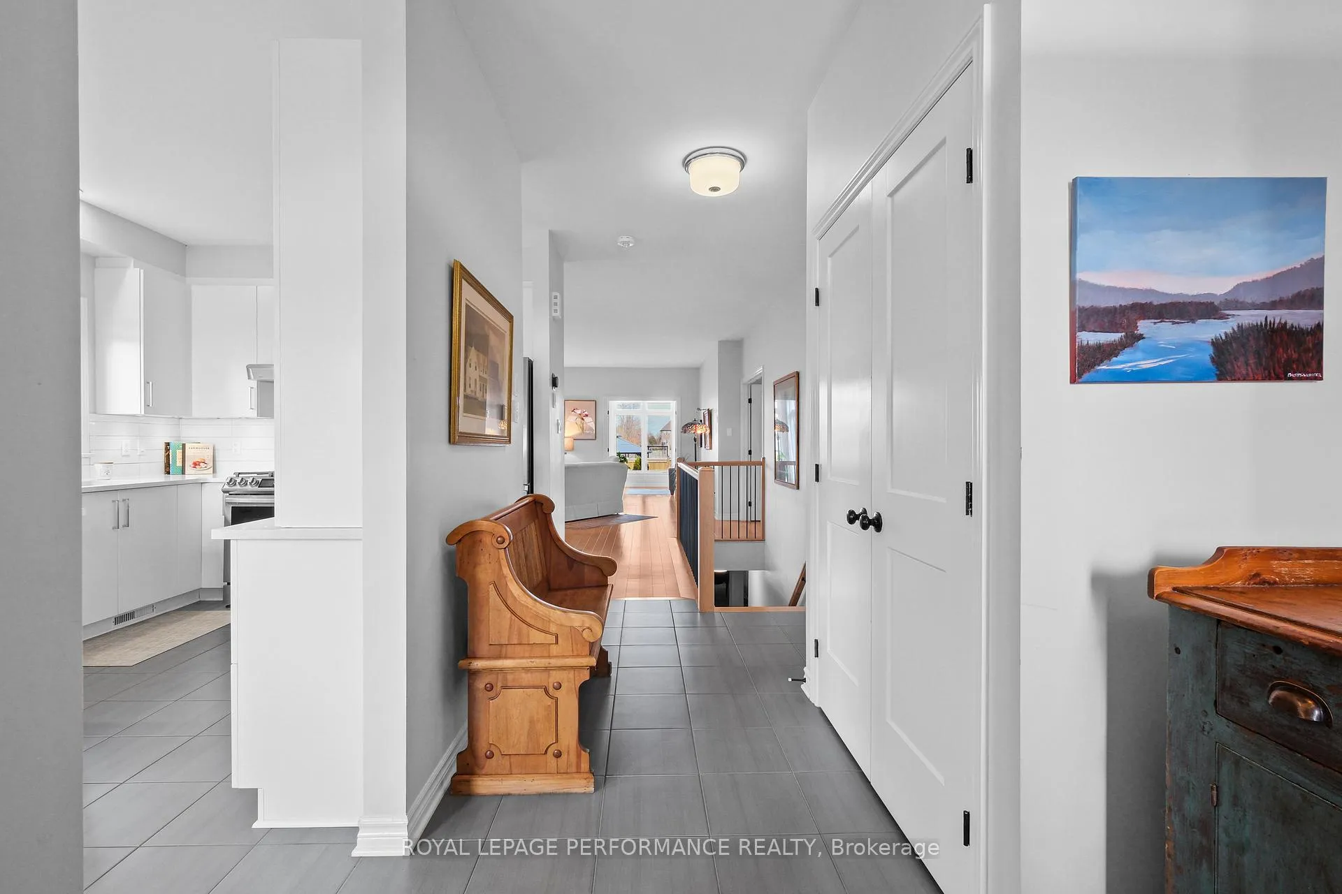 Photo 9 of 527 Silverbell Crescent, Ottawa, Blossom Park/Kemp Park/Findlay Creek — HOMEH