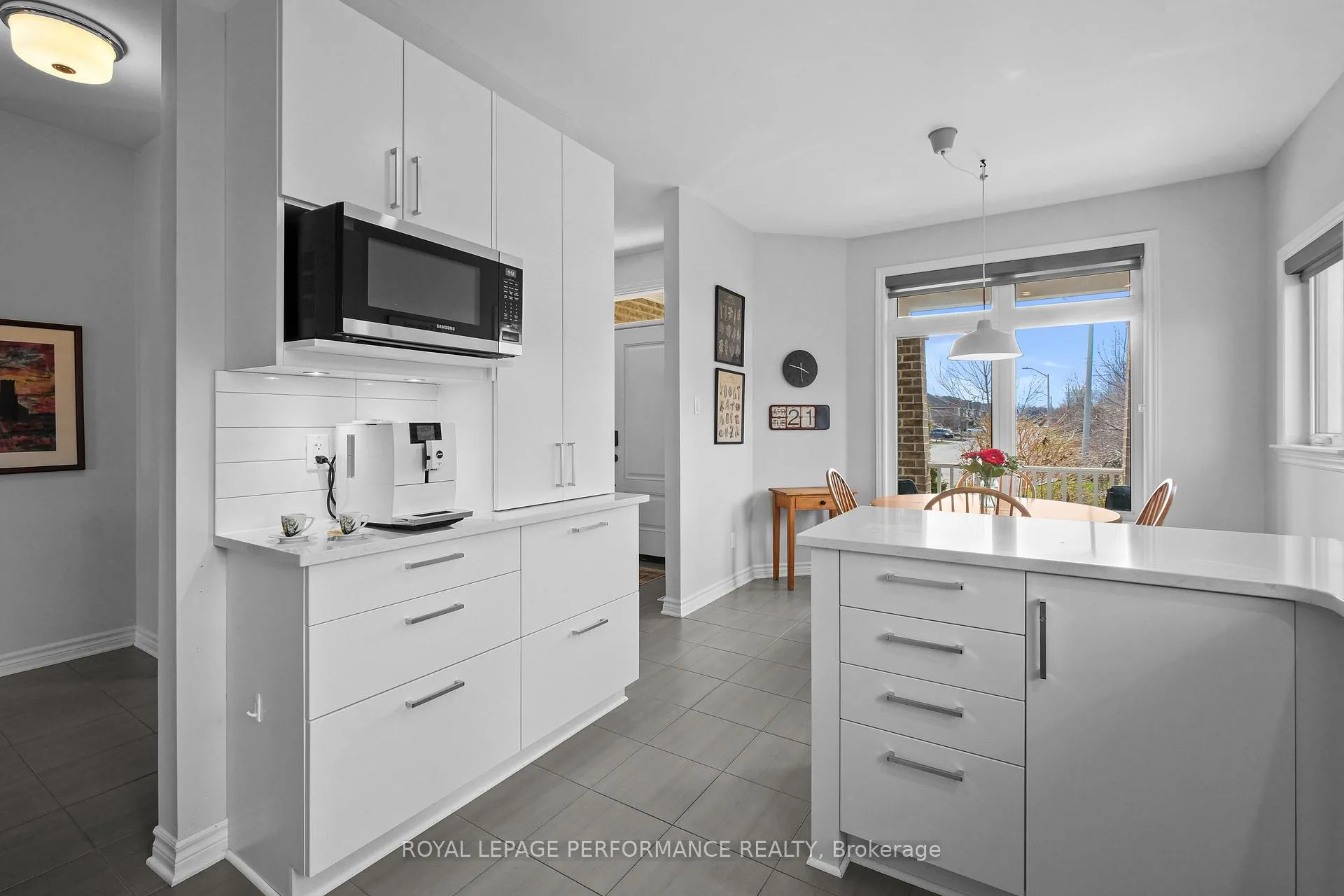 Photo 14 of 527 Silverbell Crescent, Ottawa, Blossom Park/Kemp Park/Findlay Creek — HOMEH