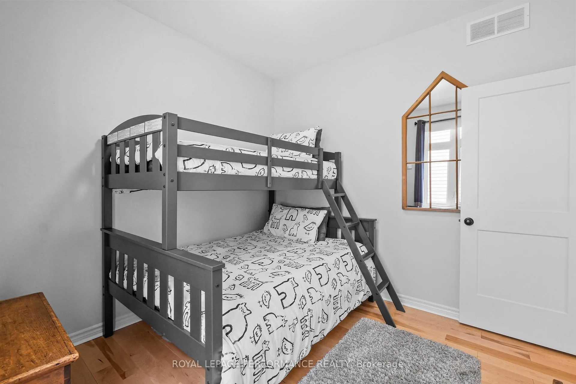 Photo 33 of 527 Silverbell Crescent, Ottawa, Blossom Park/Kemp Park/Findlay Creek — HOMEH
