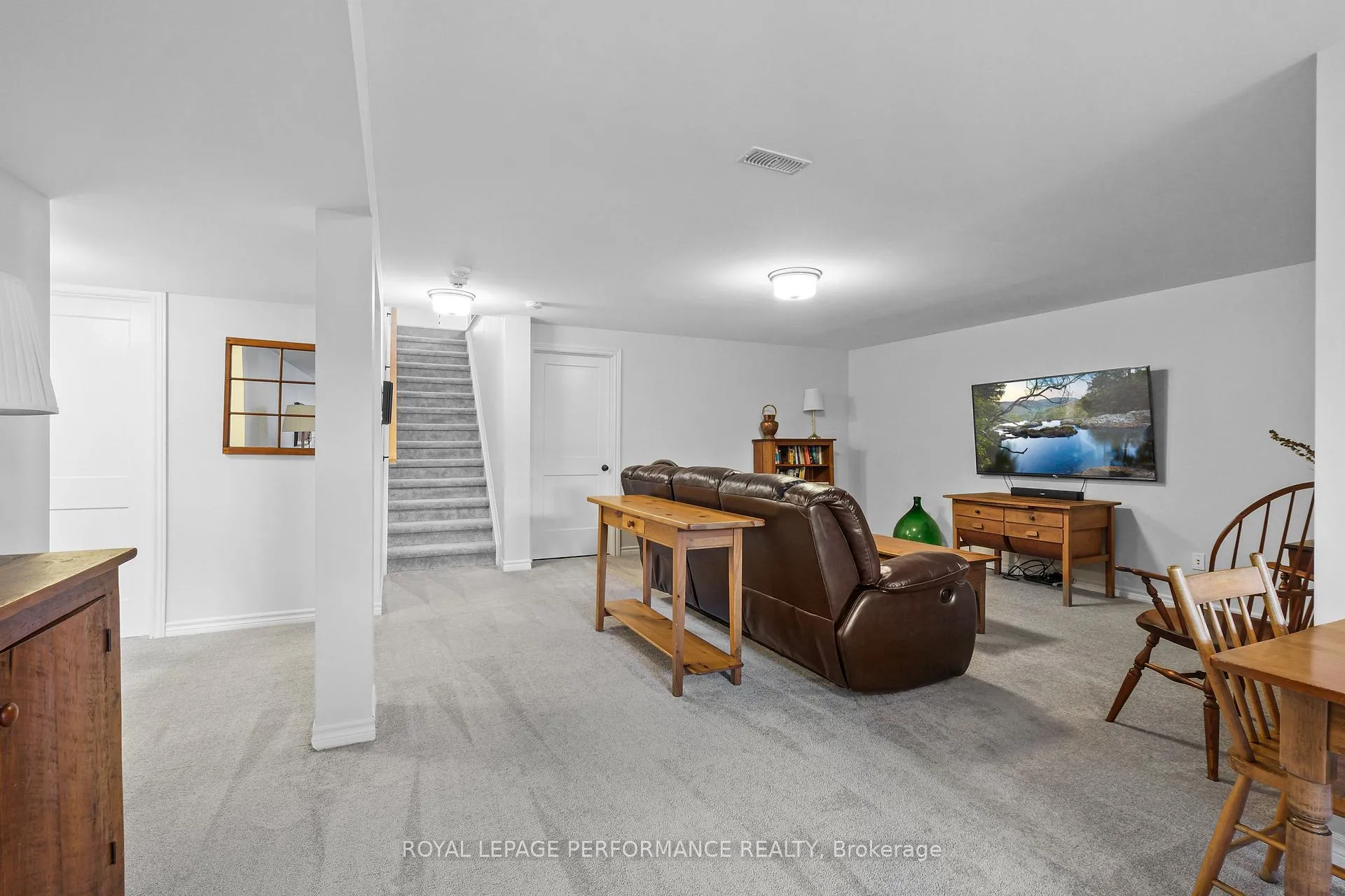 Photo 36 of 527 Silverbell Crescent, Ottawa, Blossom Park/Kemp Park/Findlay Creek — HOMEH