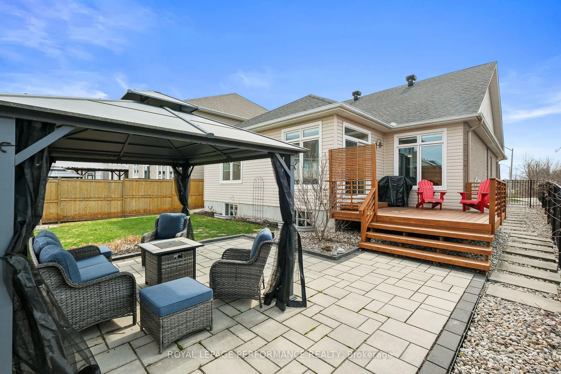 Photo 45 of 527 Silverbell Crescent, Ottawa, Blossom Park/Kemp Park/Findlay Creek — HOMEH