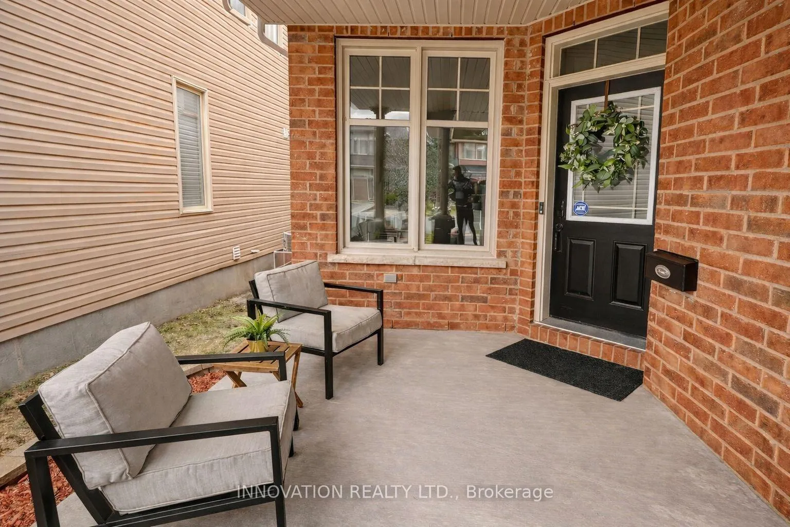 Photo 4 of 108 August Lily Crescent, Ottawa, Riverside South/Gloucester Glen — HOMEH