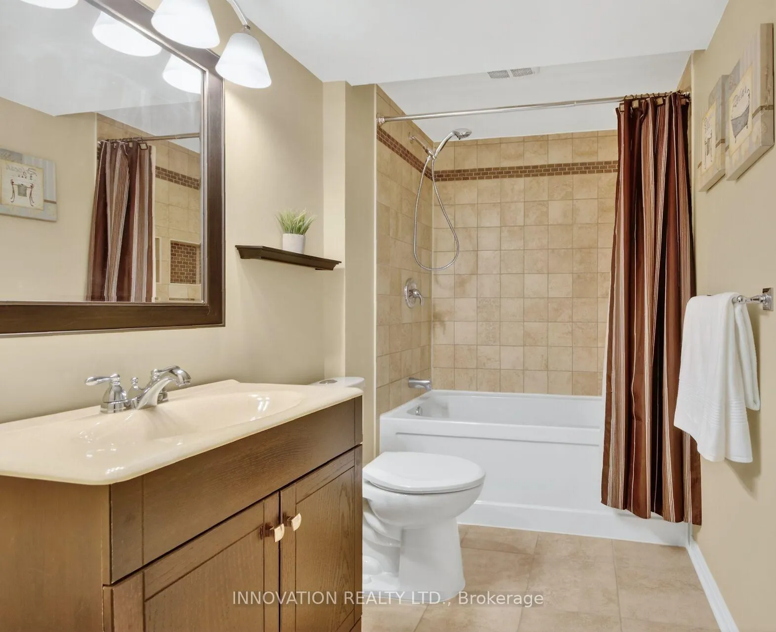 Photo 28 of 108 August Lily Crescent, Ottawa, Riverside South/Gloucester Glen — HOMEH