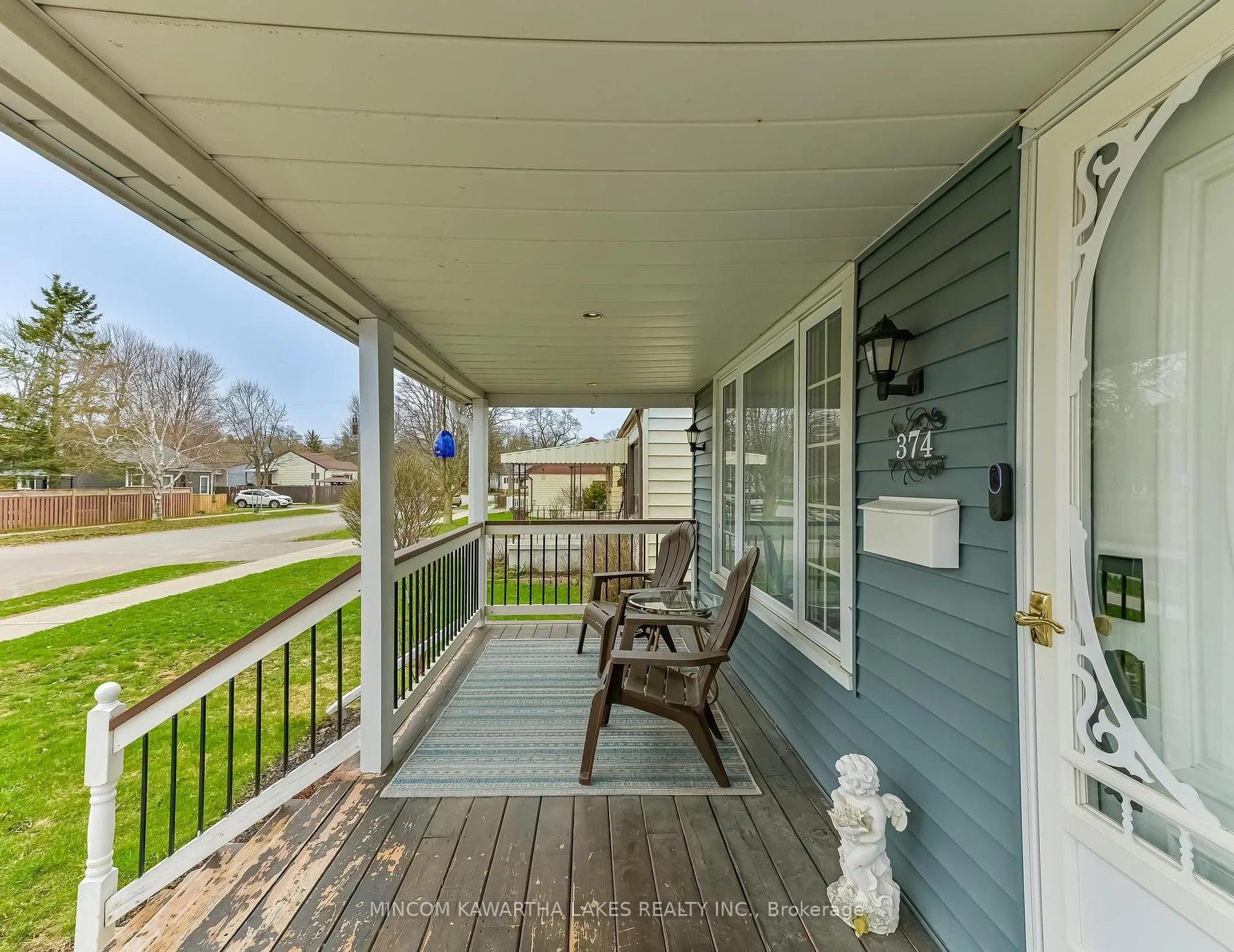 Photo 4 of 374 Grady Avenue, Peterborough, Otonabee Ward 1 — HOMEH