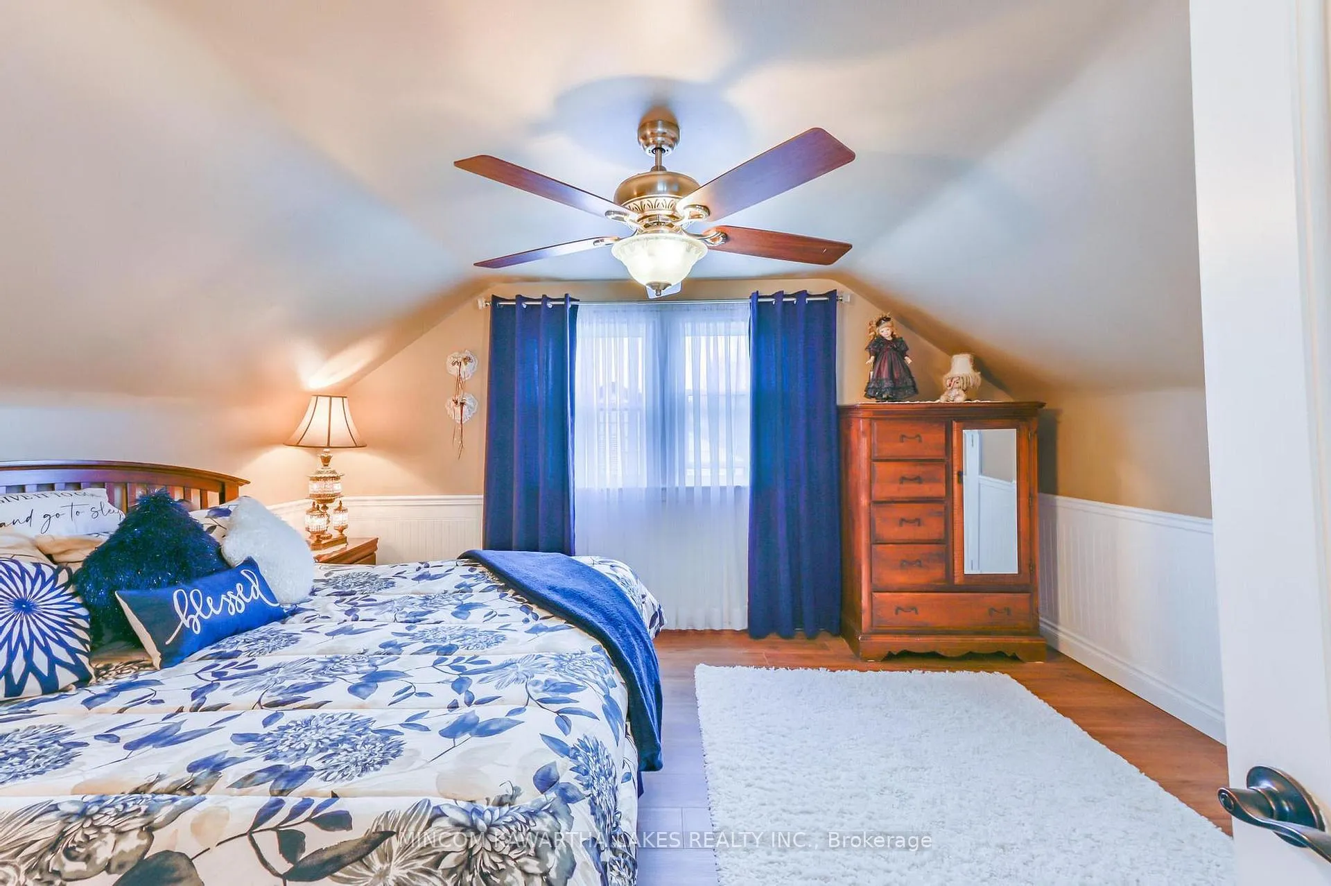 Photo 26 of 374 Grady Avenue, Peterborough, Otonabee Ward 1 — HOMEH