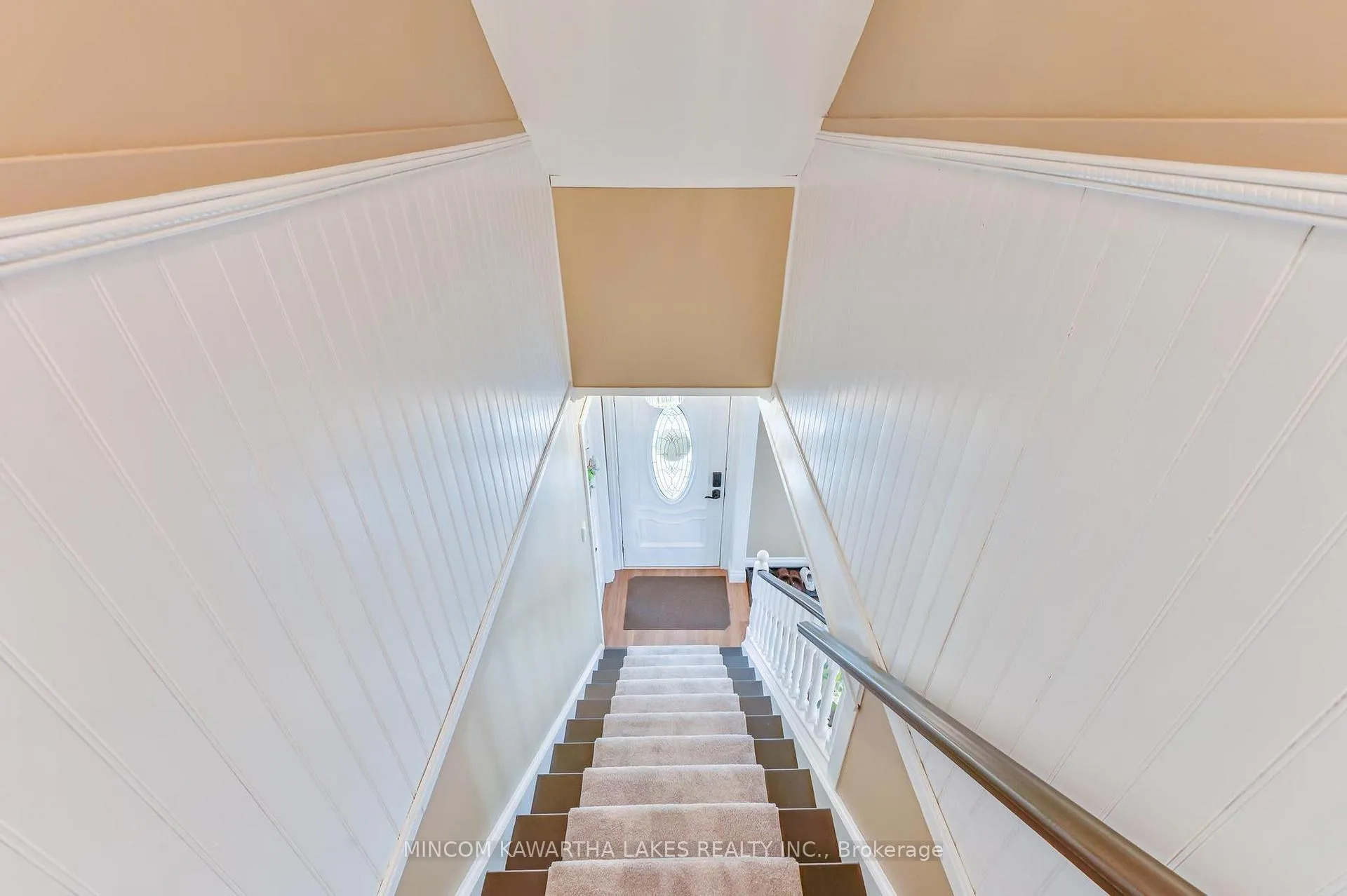 Photo 29 of 374 Grady Avenue, Peterborough, Otonabee Ward 1 — HOMEH