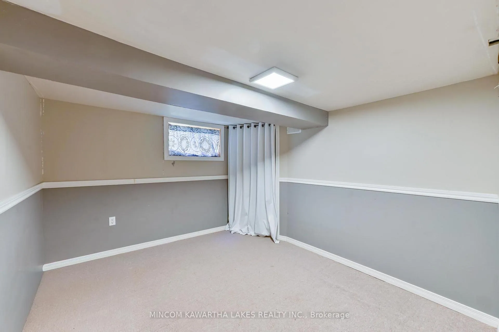Photo 30 of 374 Grady Avenue, Peterborough, Otonabee Ward 1 — HOMEH