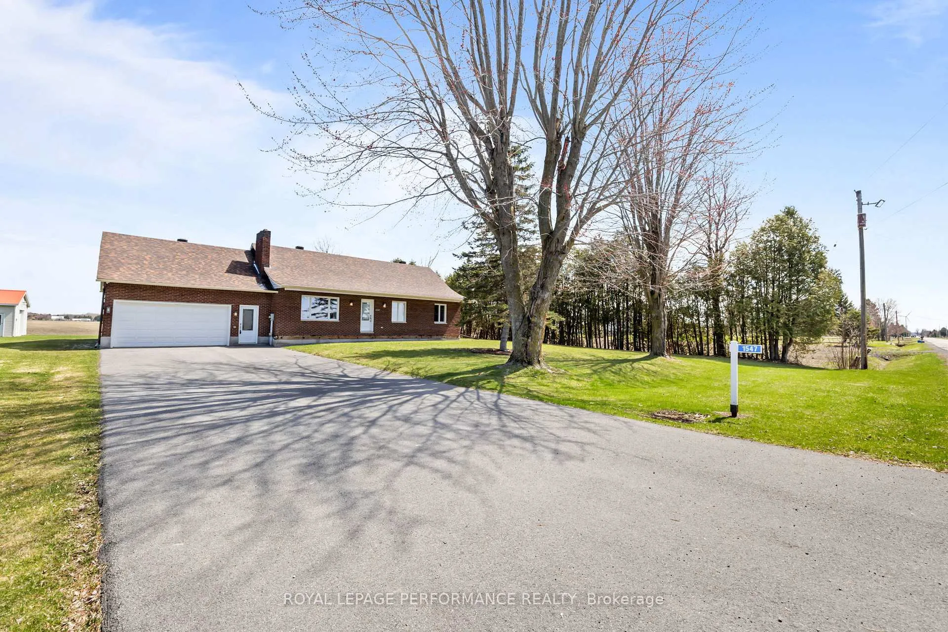 Photo 2 of 1547 St Jacques Road, Russell, Russell Twp — HOMEH
