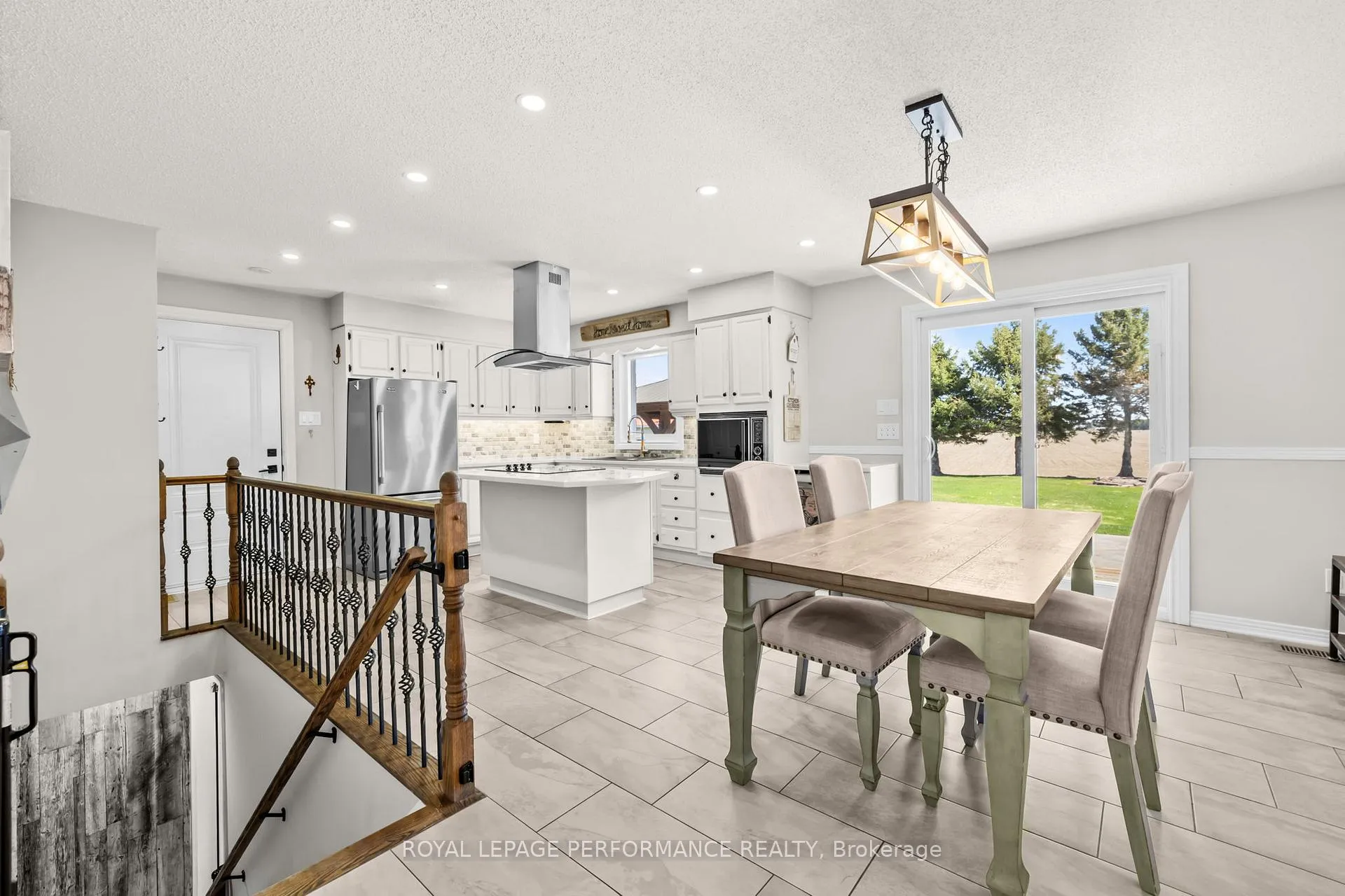 Photo 13 of 1547 St Jacques Road, Russell, Russell Twp — HOMEH