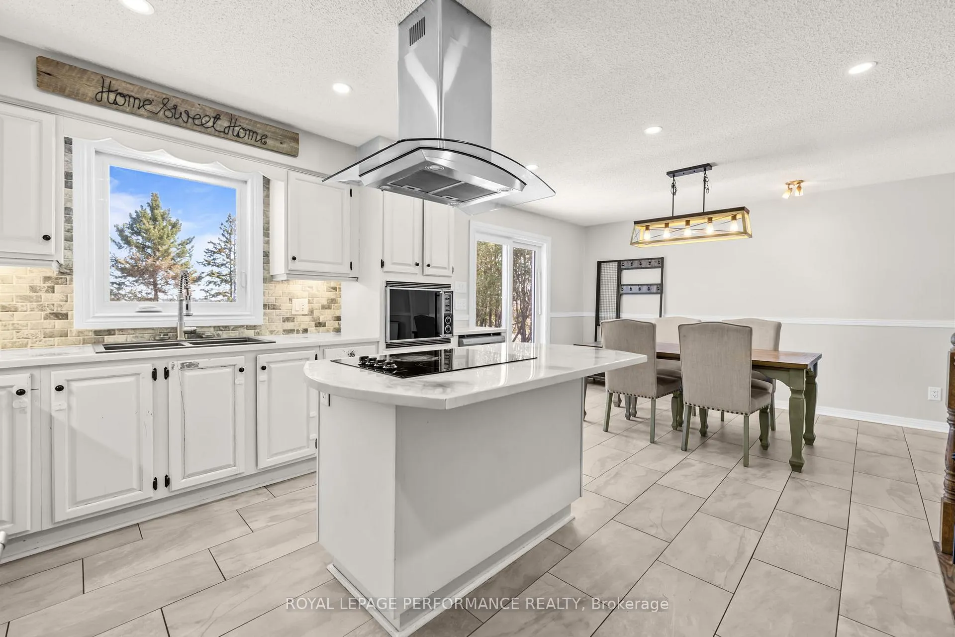 Photo 18 of 1547 St Jacques Road, Russell, Russell Twp — HOMEH