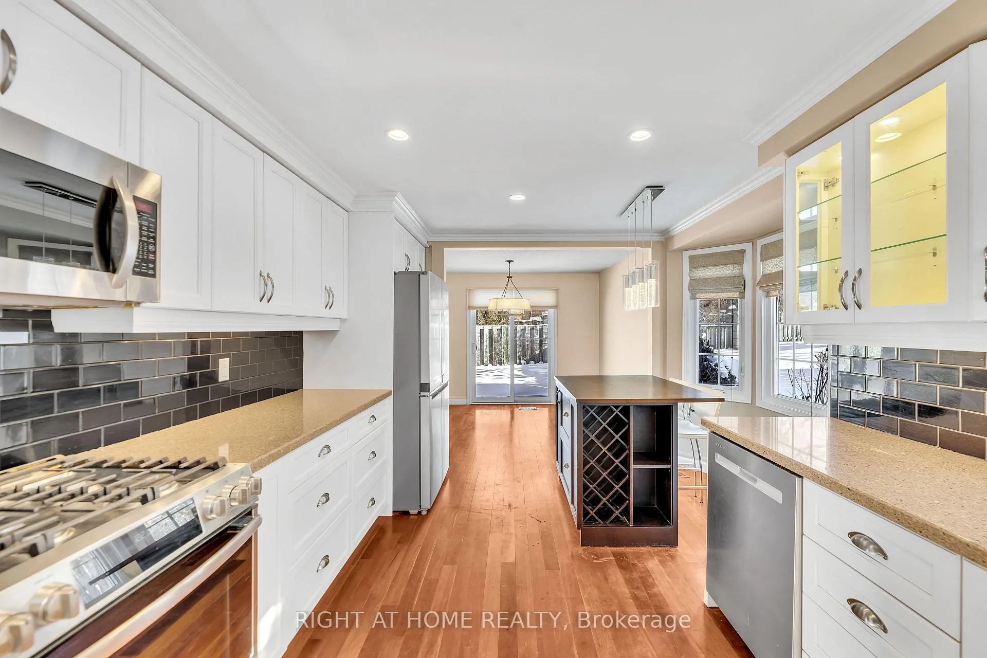 Photo 21 of Unit 3, 104 Woodlawn Road E, Guelph, Victoria North — HOMEH
