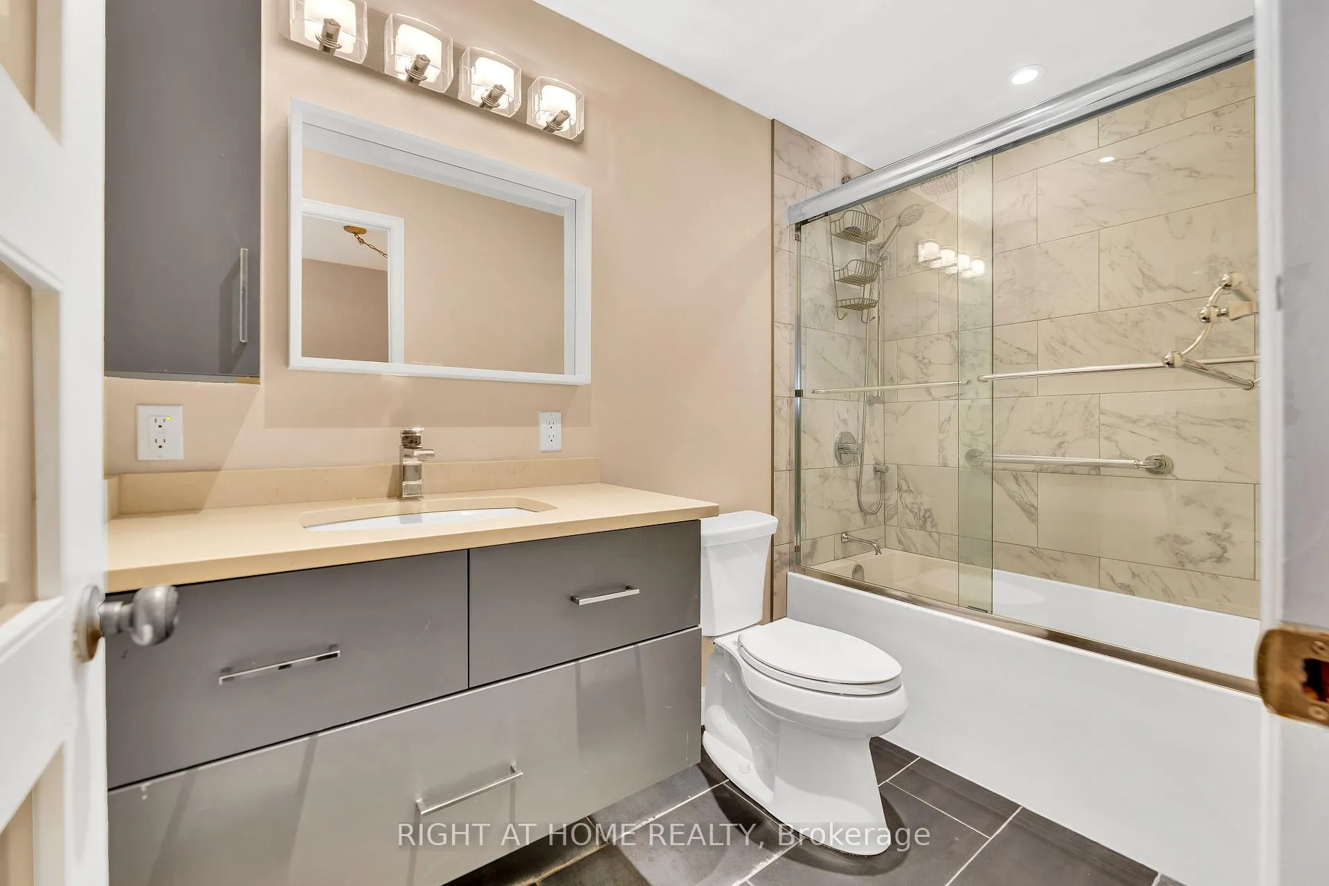 Photo 43 of Unit 3, 104 Woodlawn Road E, Guelph, Victoria North — HOMEH