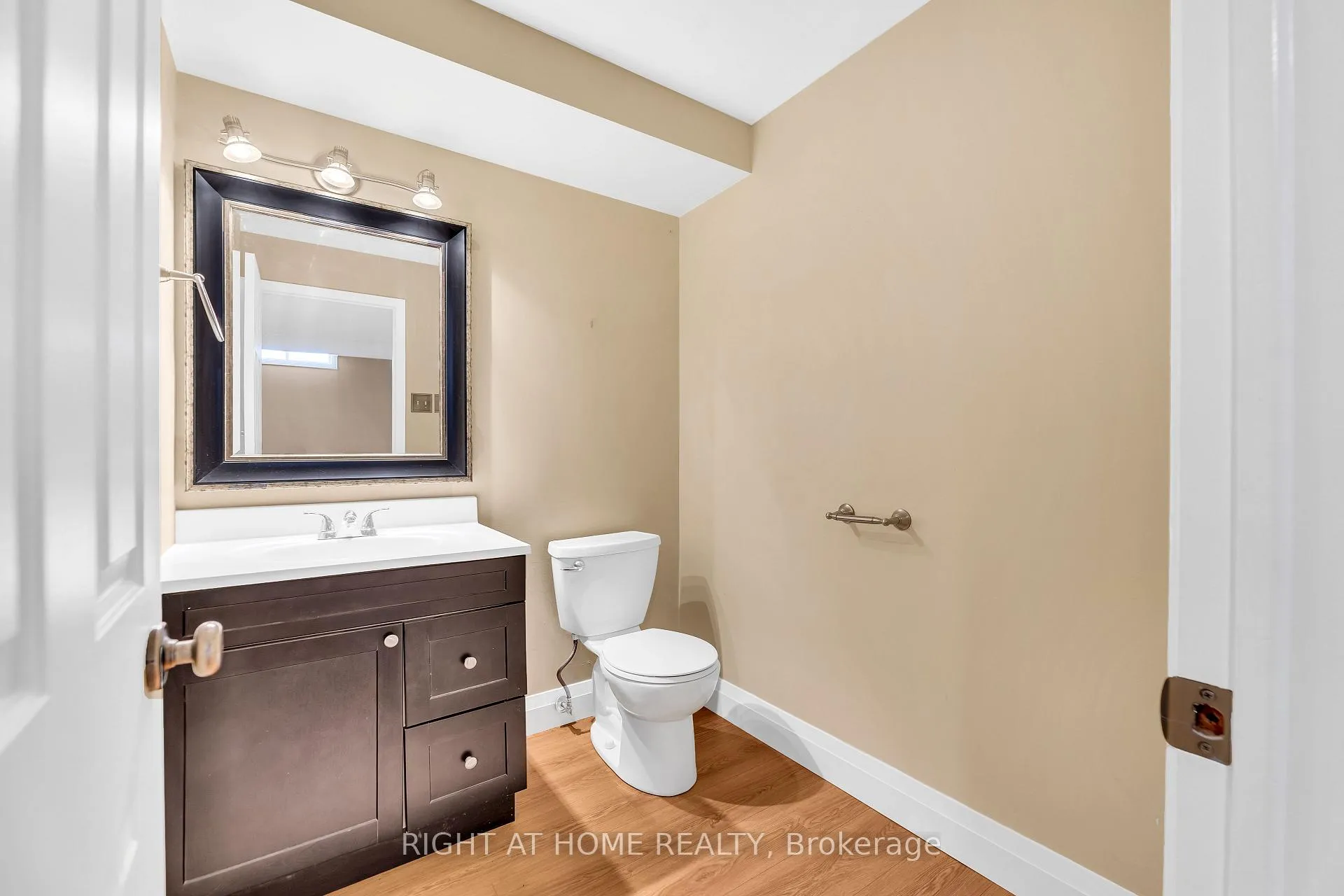 Photo 48 of Unit 3, 104 Woodlawn Road E, Guelph, Victoria North — HOMEH