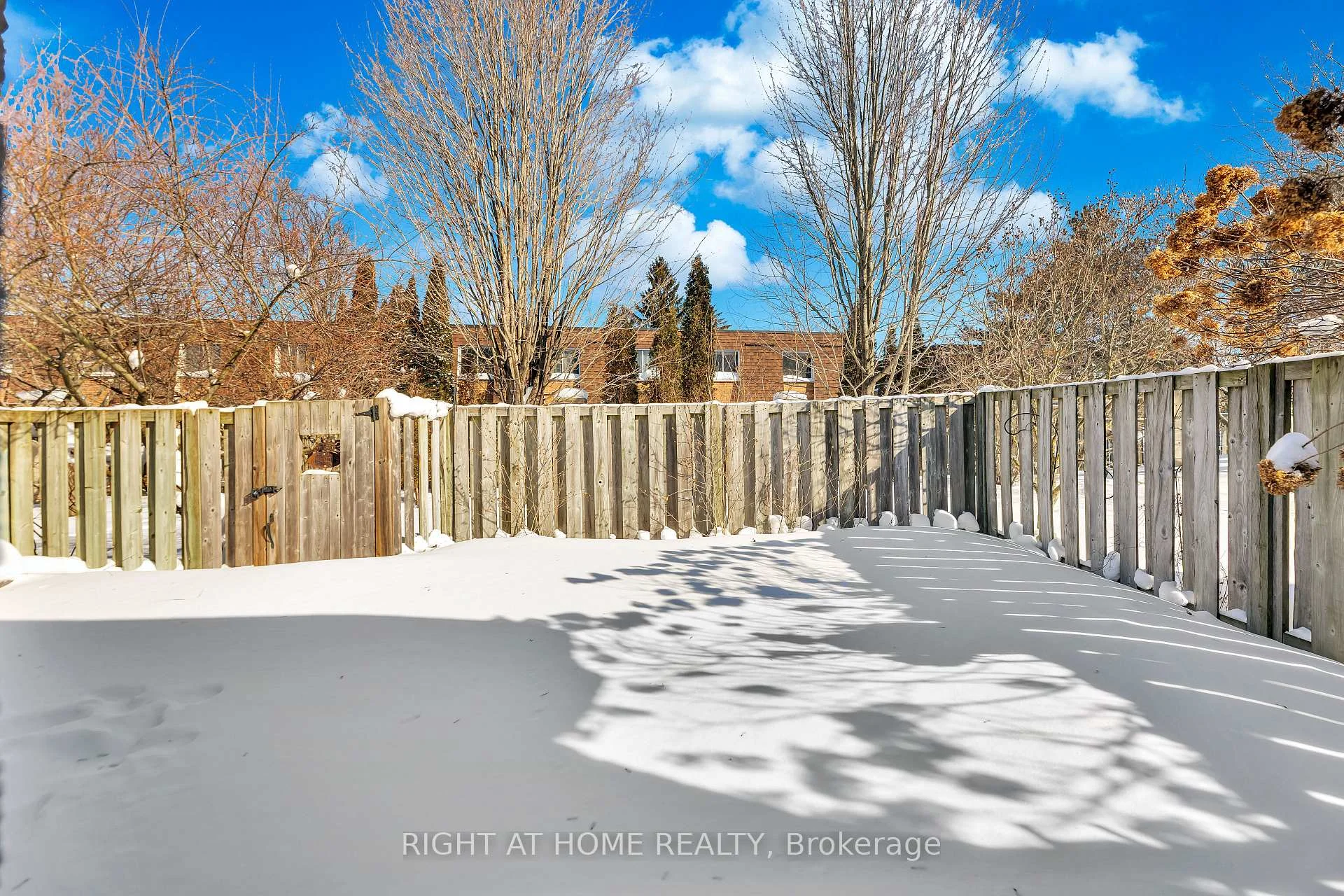Photo 51 of Unit 3, 104 Woodlawn Road E, Guelph, Victoria North — HOMEH