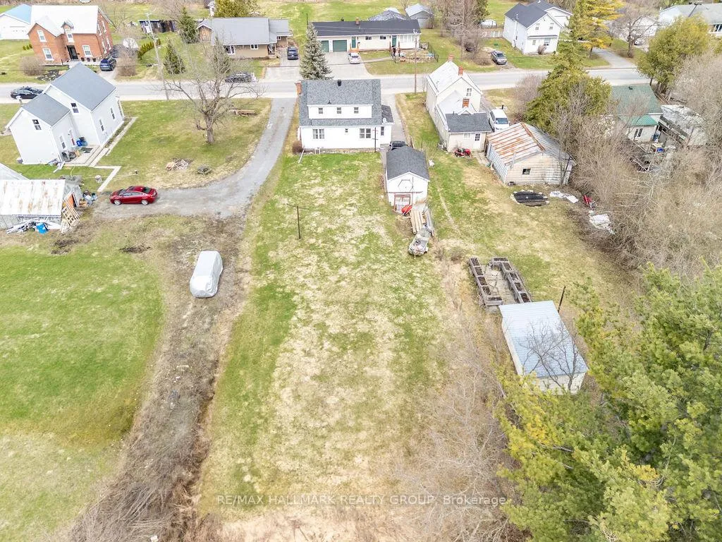 Photo 7 of 50 Poole Street, McNab/Braeside, Mcnab/Braeside Twps — HOMEH