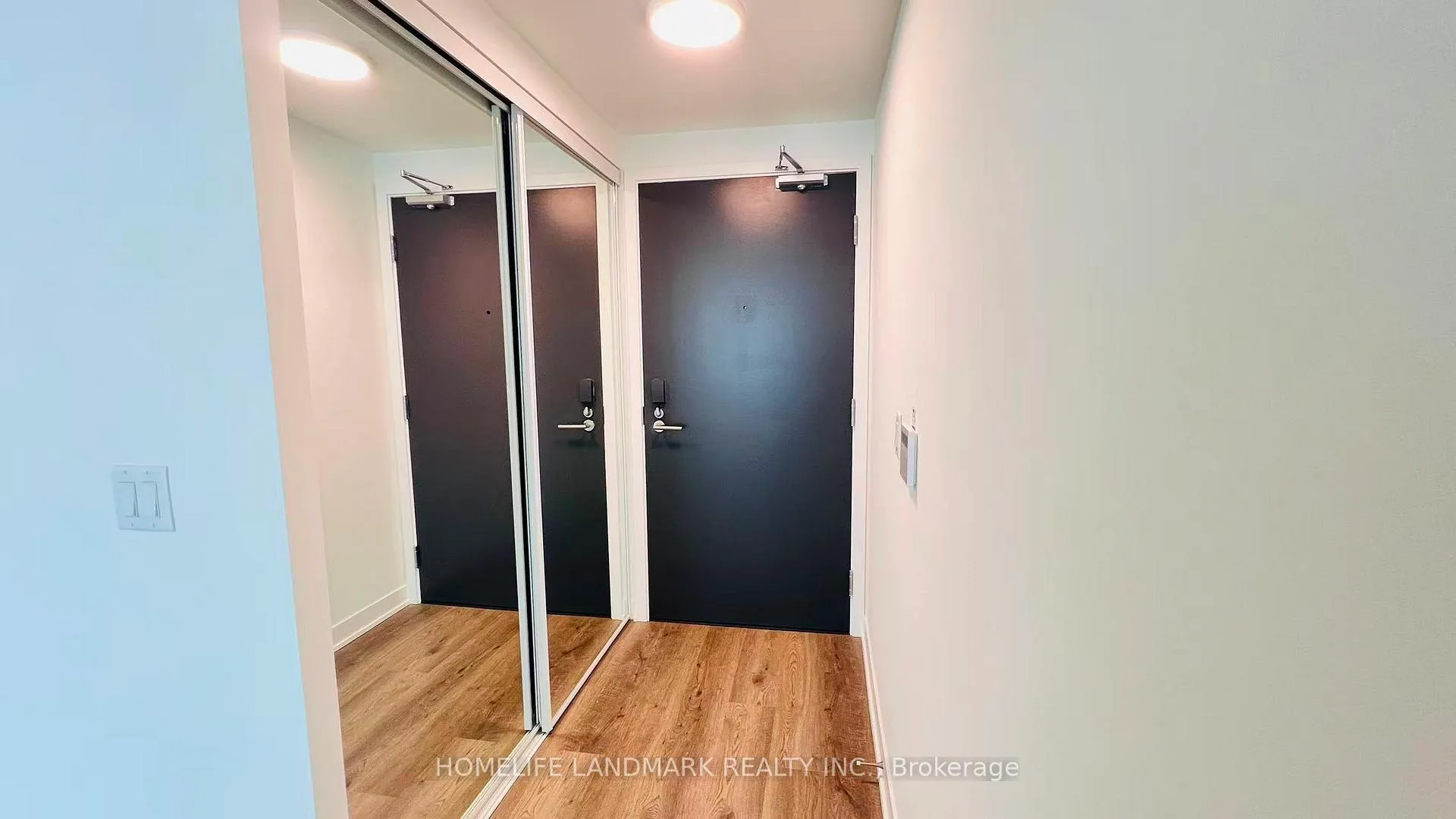 Photo 8 of Unit 916, 180 Front Street E, Toronto, Moss Park — HOMEH