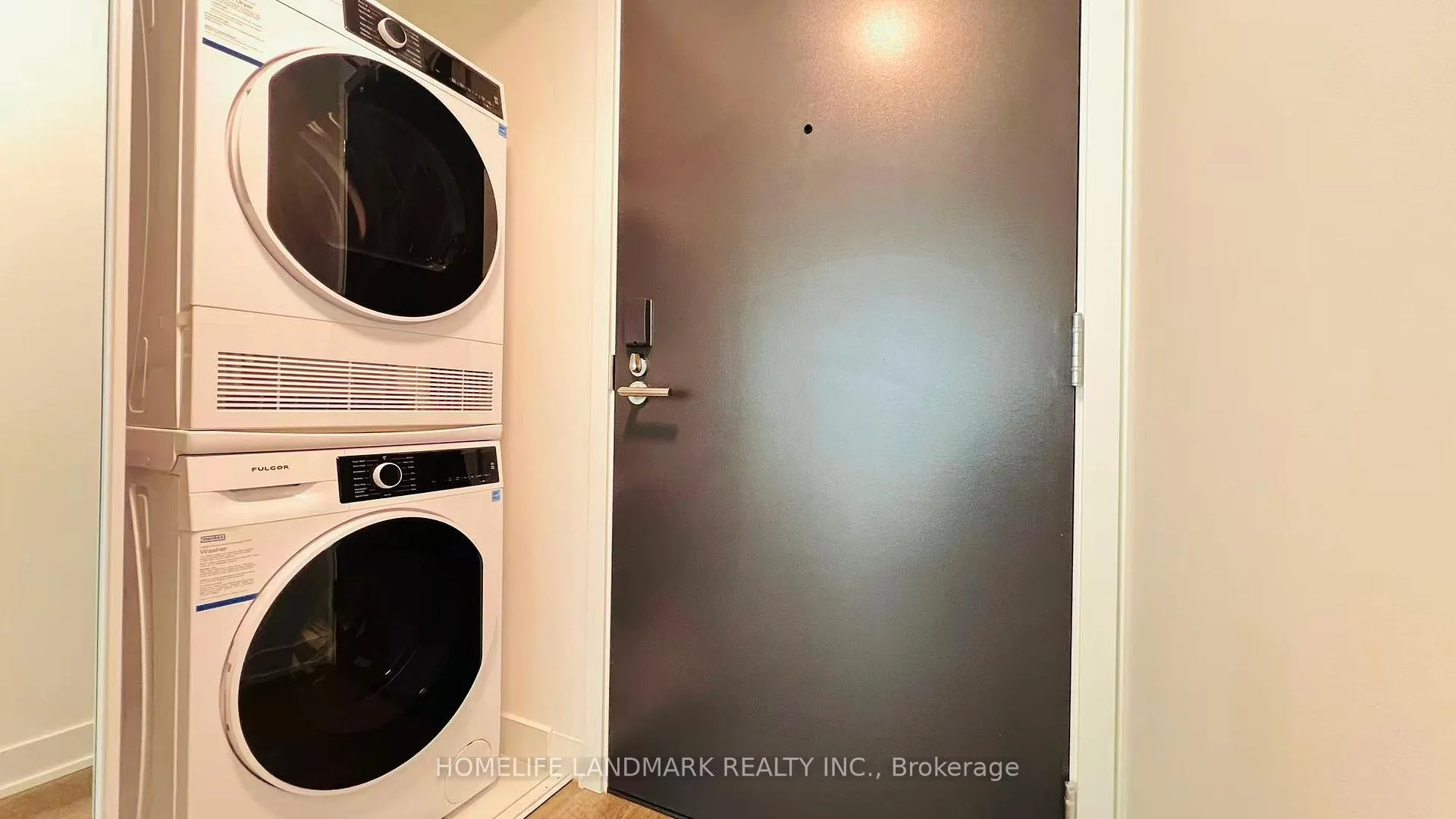 Photo 14 of Unit 916, 180 Front Street E, Toronto, Moss Park — HOMEH