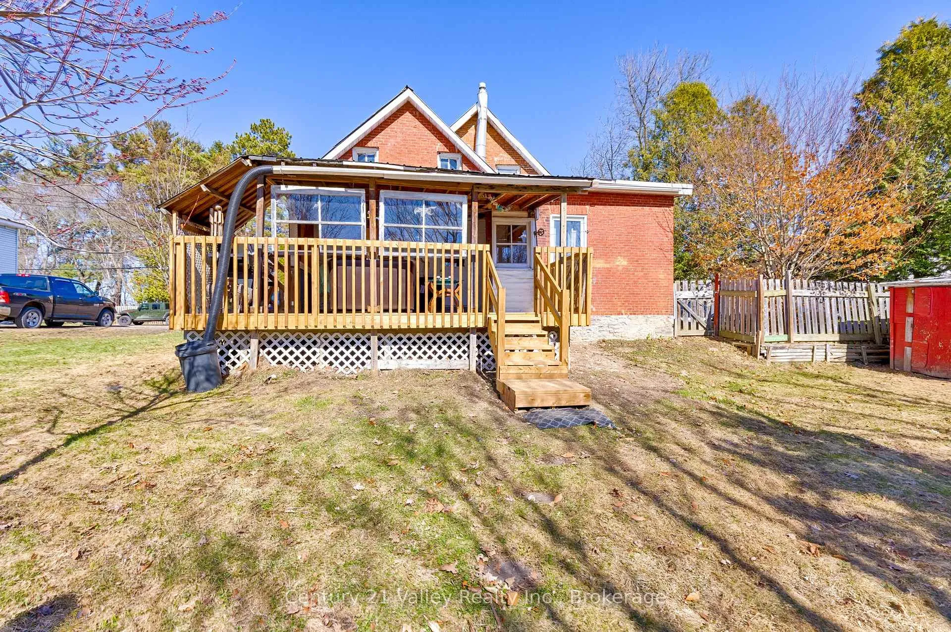 Photo 9 of 442 Moffat Street, Pembroke — HOMEH