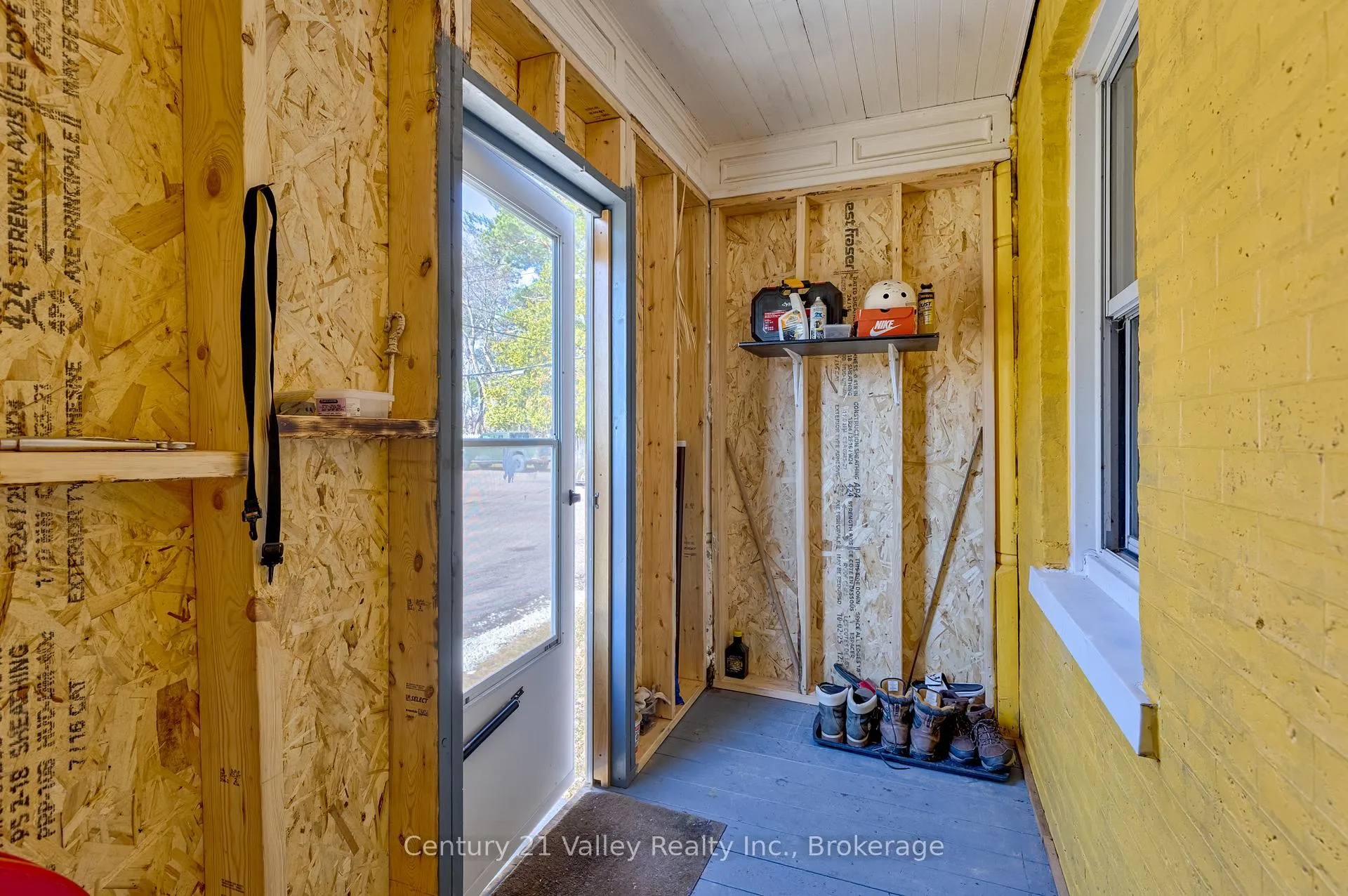 Photo 12 of 442 Moffat Street, Pembroke — HOMEH
