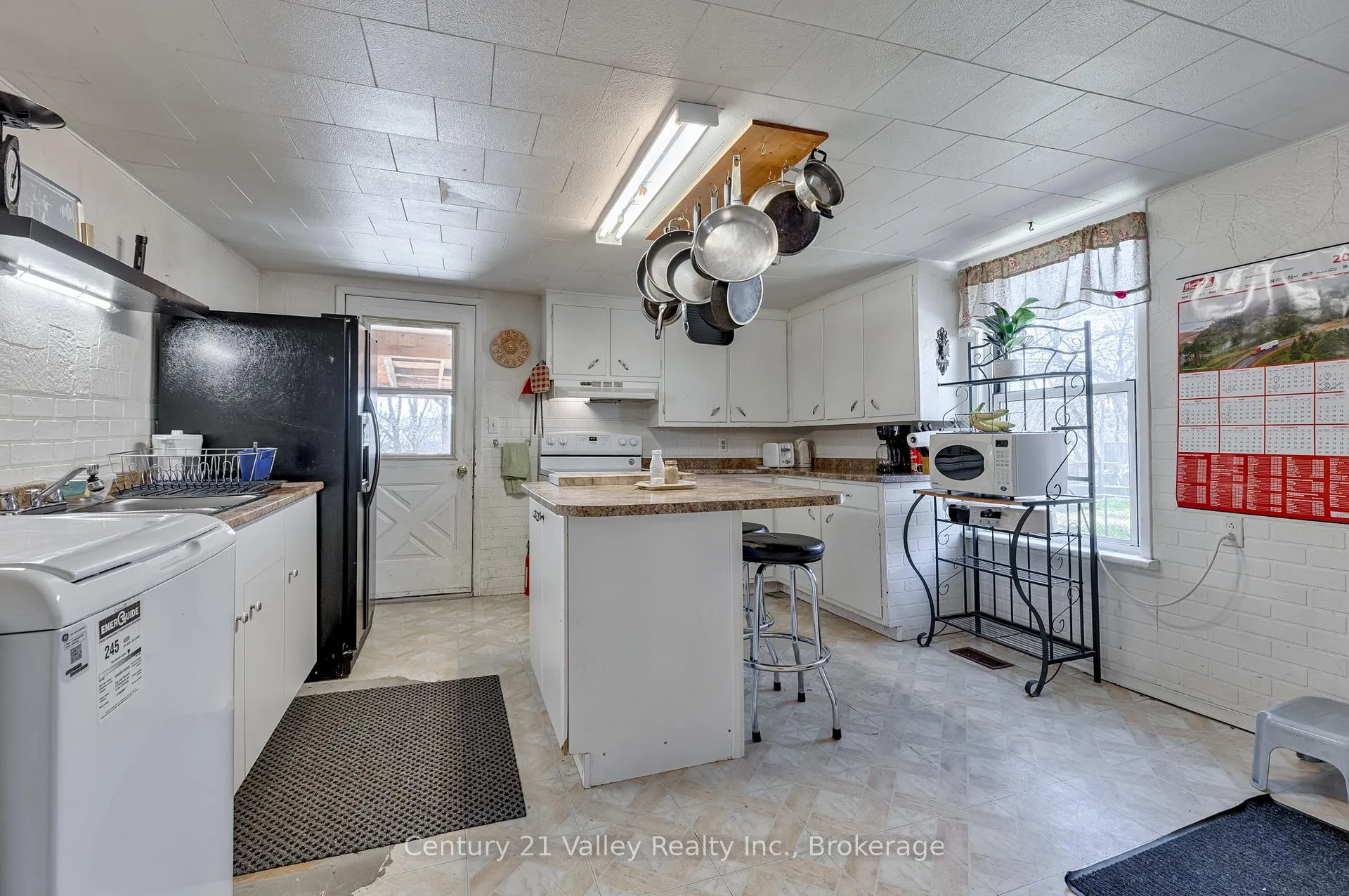 Photo 14 of 442 Moffat Street, Pembroke — HOMEH