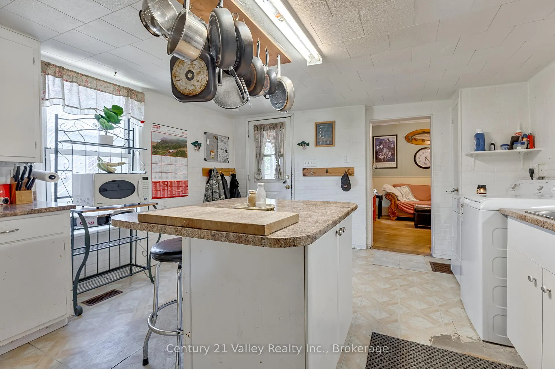 Photo 16 of 442 Moffat Street, Pembroke — HOMEH