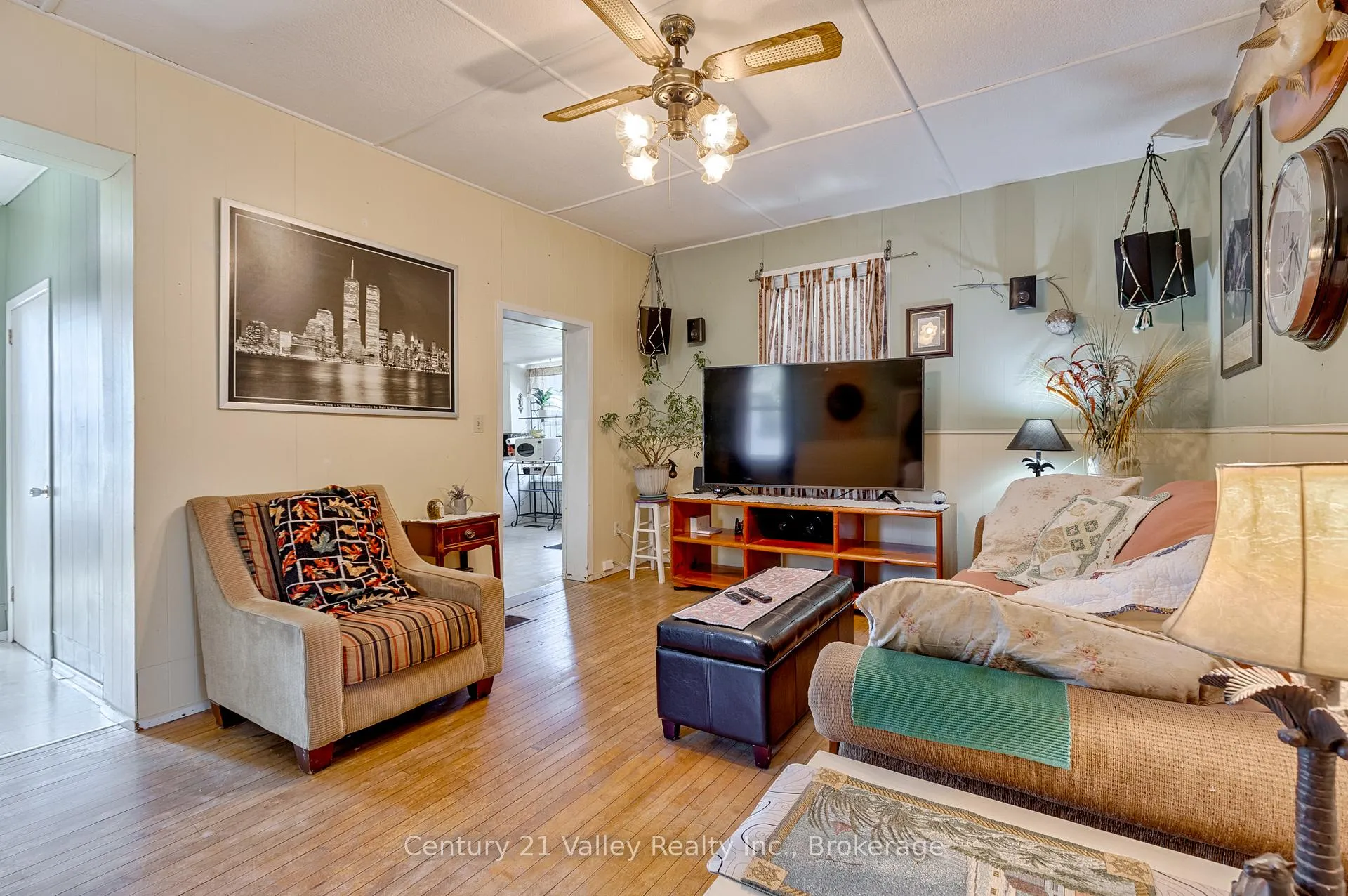 Photo 17 of 442 Moffat Street, Pembroke — HOMEH