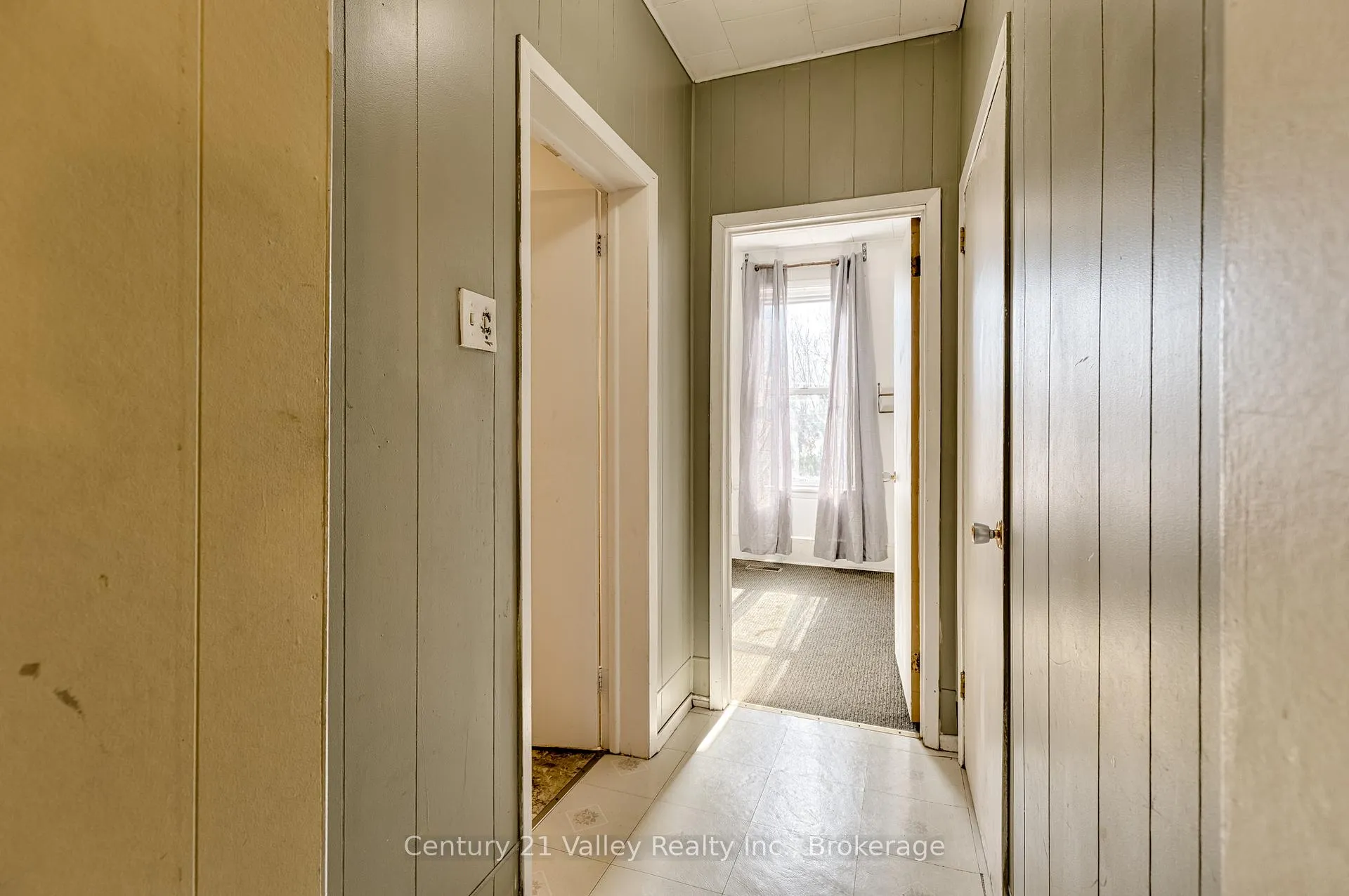 Photo 23 of 442 Moffat Street, Pembroke — HOMEH