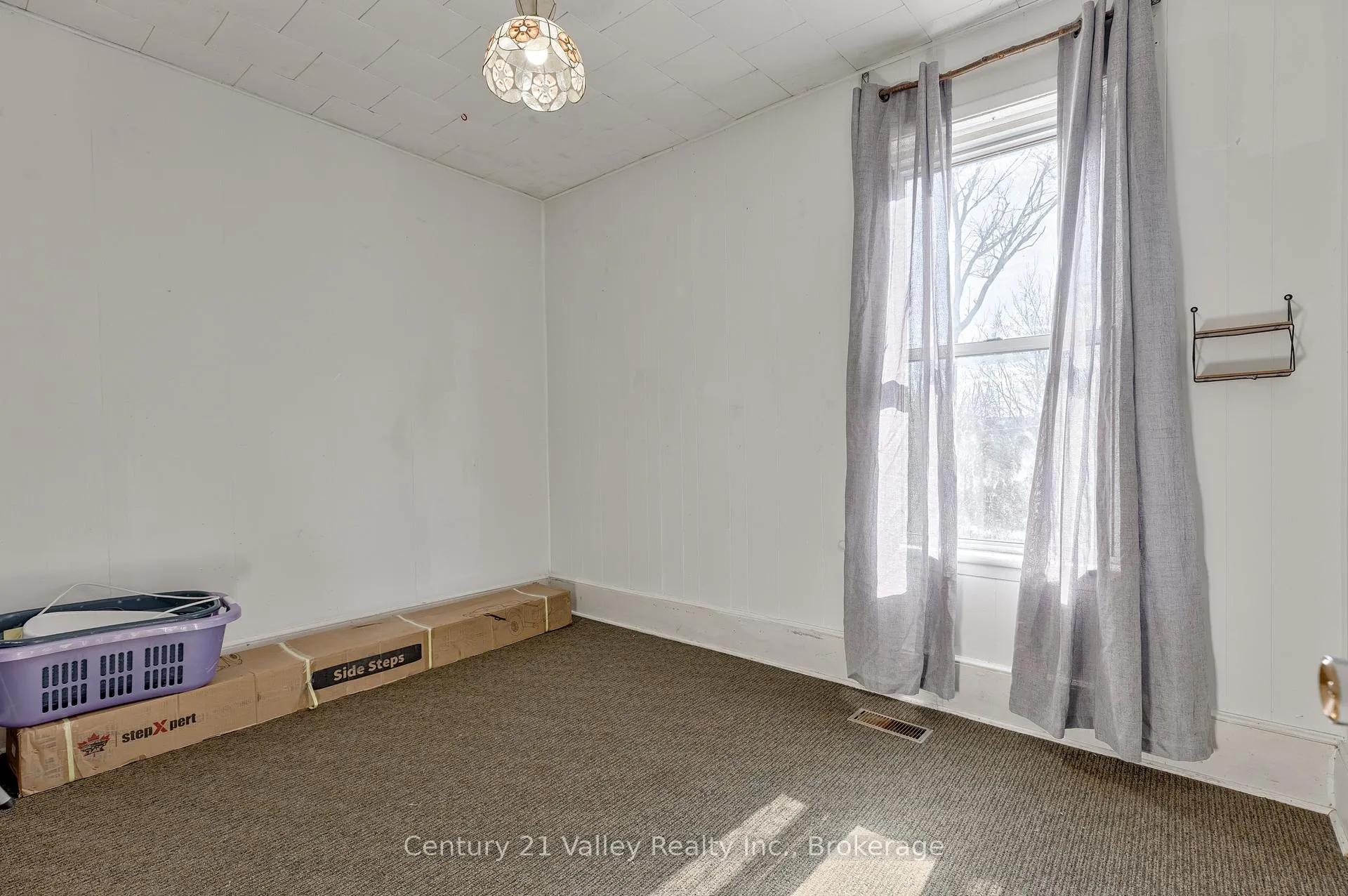 Photo 25 of 442 Moffat Street, Pembroke — HOMEH