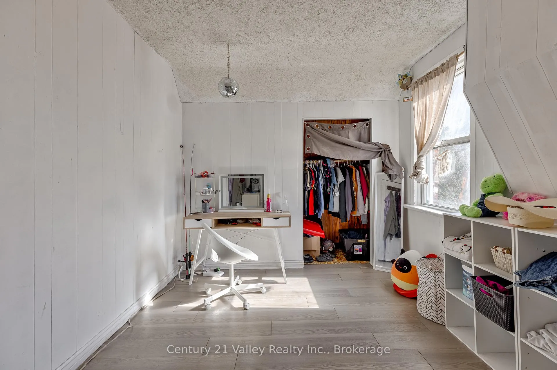 Photo 32 of 442 Moffat Street, Pembroke — HOMEH