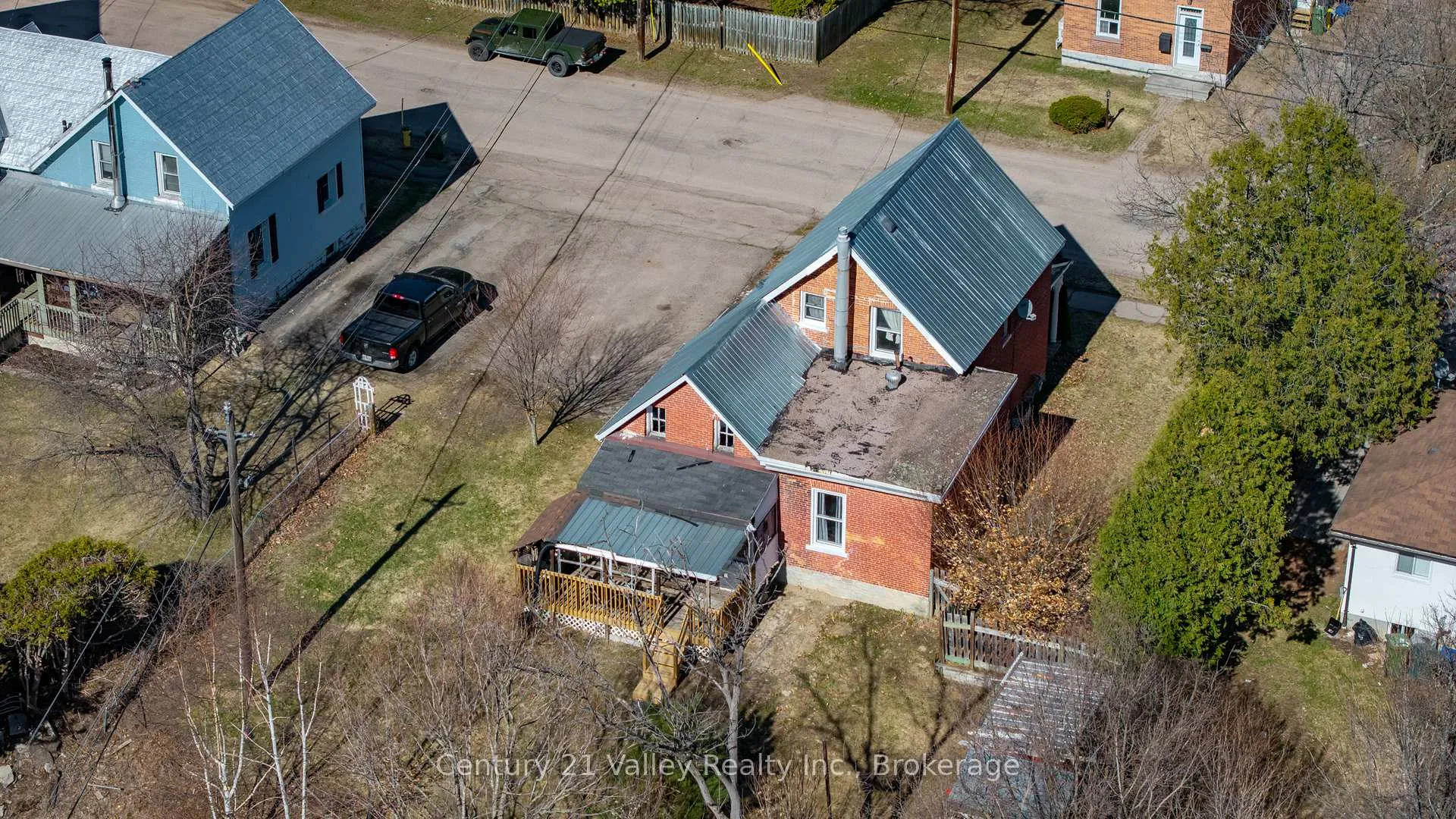 Photo 40 of 442 Moffat Street, Pembroke — HOMEH