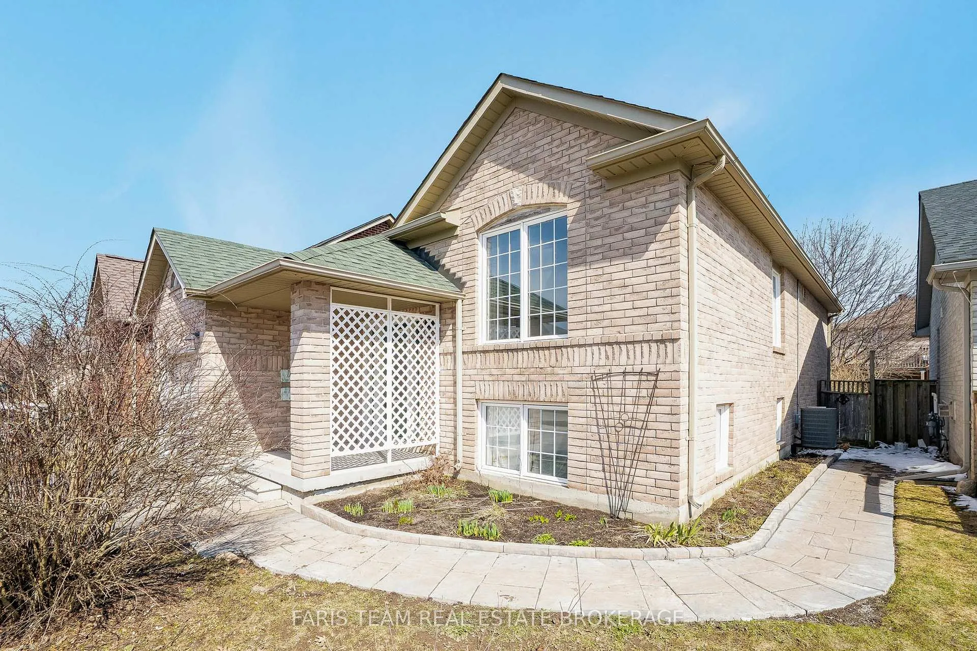 Photo 3 of 100 Brighton Road, Barrie, Georgian Drive — HOMEH
