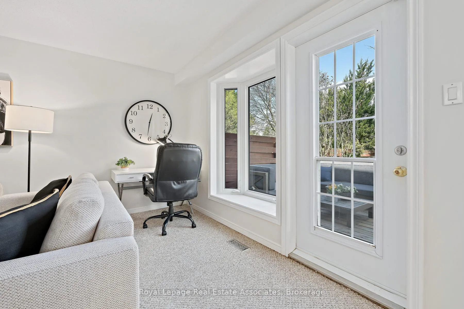 Photo 12 of 66 Lawndale Crescent, Brampton, Westgate — HOMEH