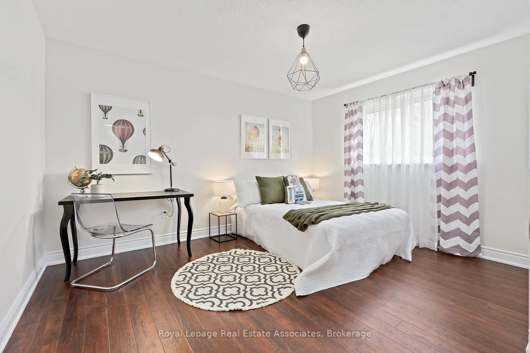 Photo 25 of 66 Lawndale Crescent, Brampton, Westgate — HOMEH