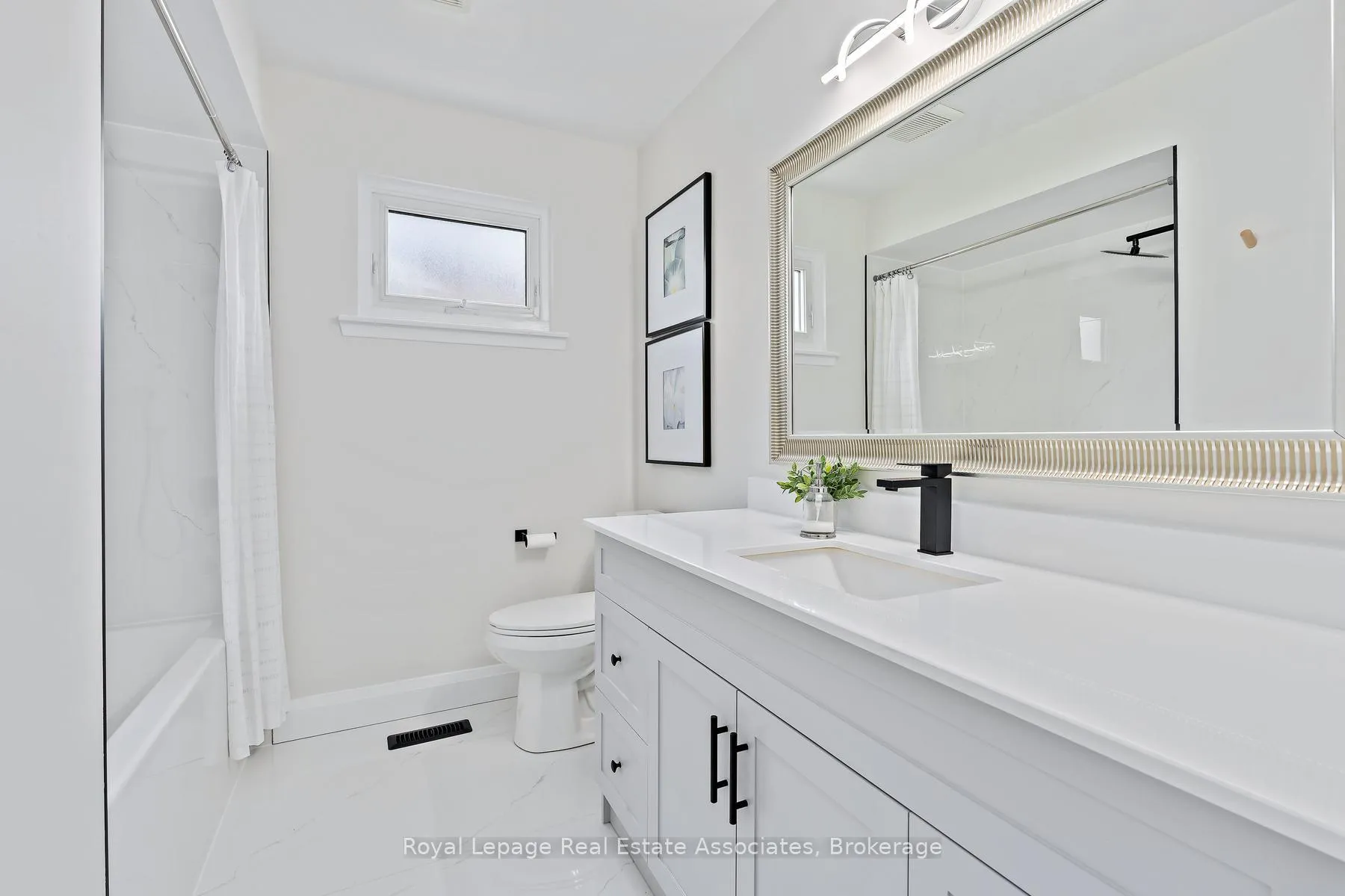 Photo 28 of 66 Lawndale Crescent, Brampton, Westgate — HOMEH