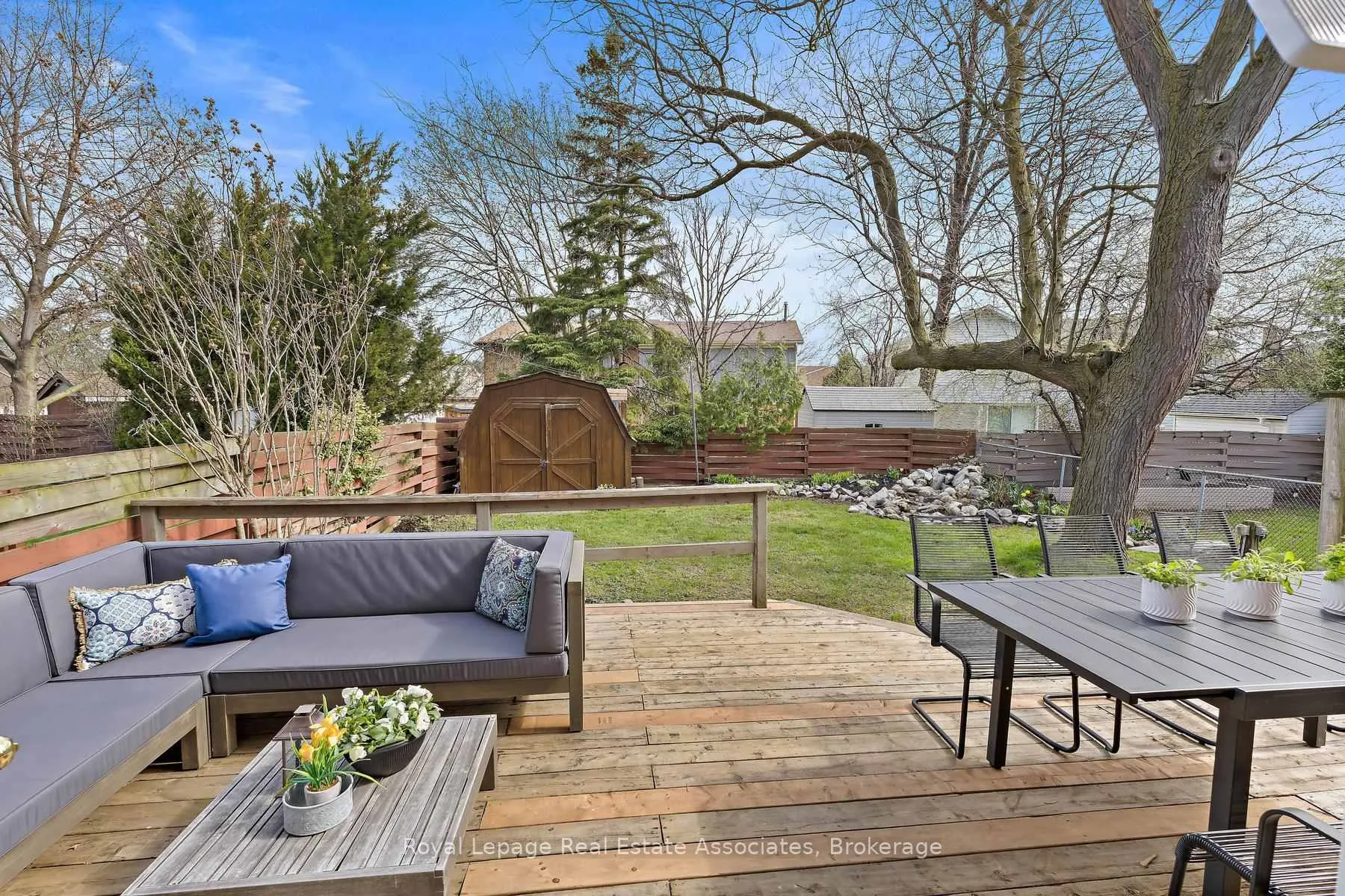 Photo 34 of 66 Lawndale Crescent, Brampton, Westgate — HOMEH