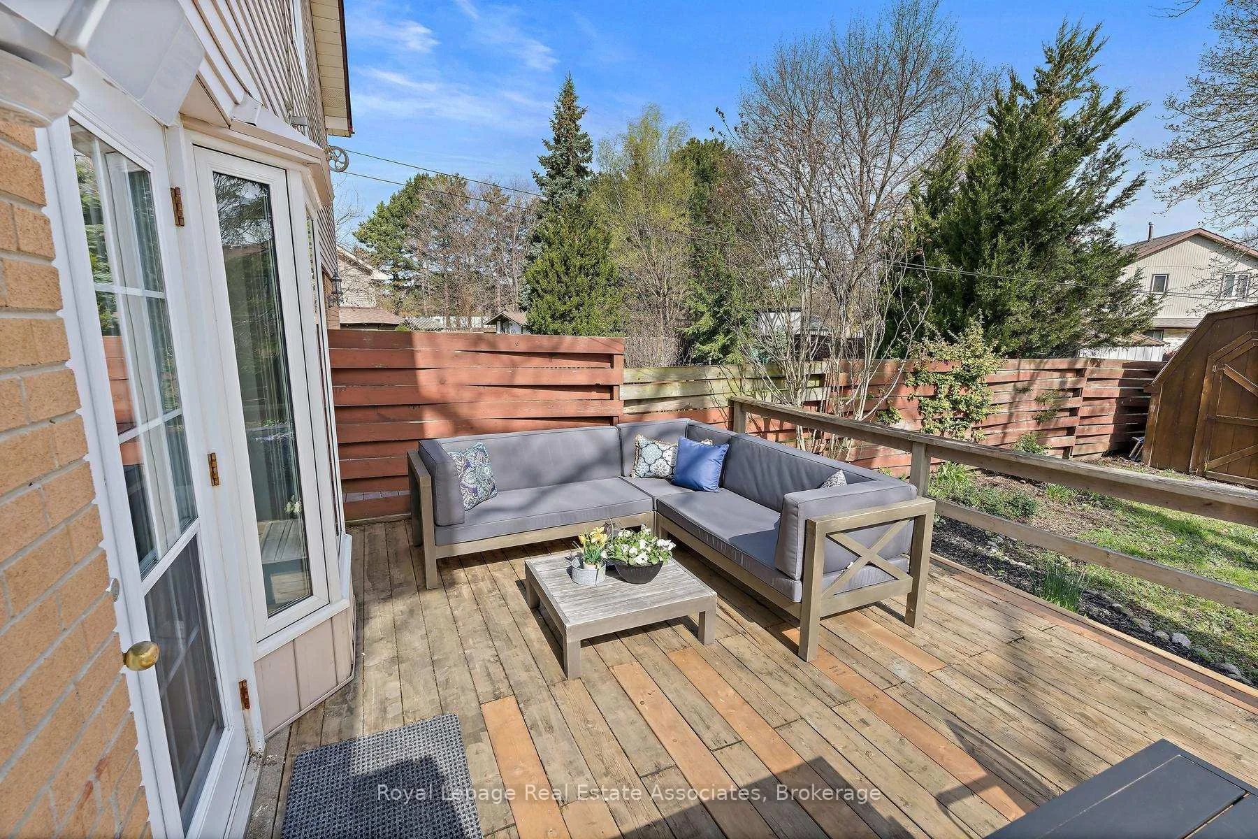 Photo 35 of 66 Lawndale Crescent, Brampton, Westgate — HOMEH