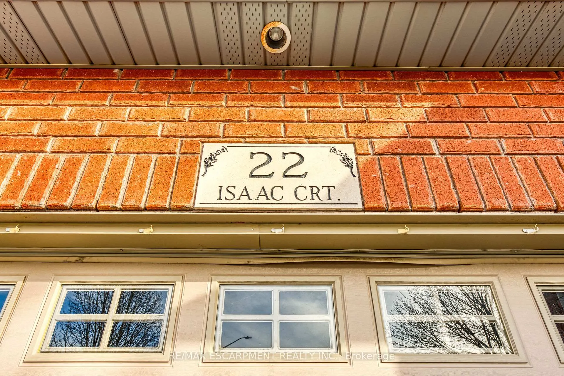 Photo 5 of 22 Isaac Court, Haldimand — HOMEH