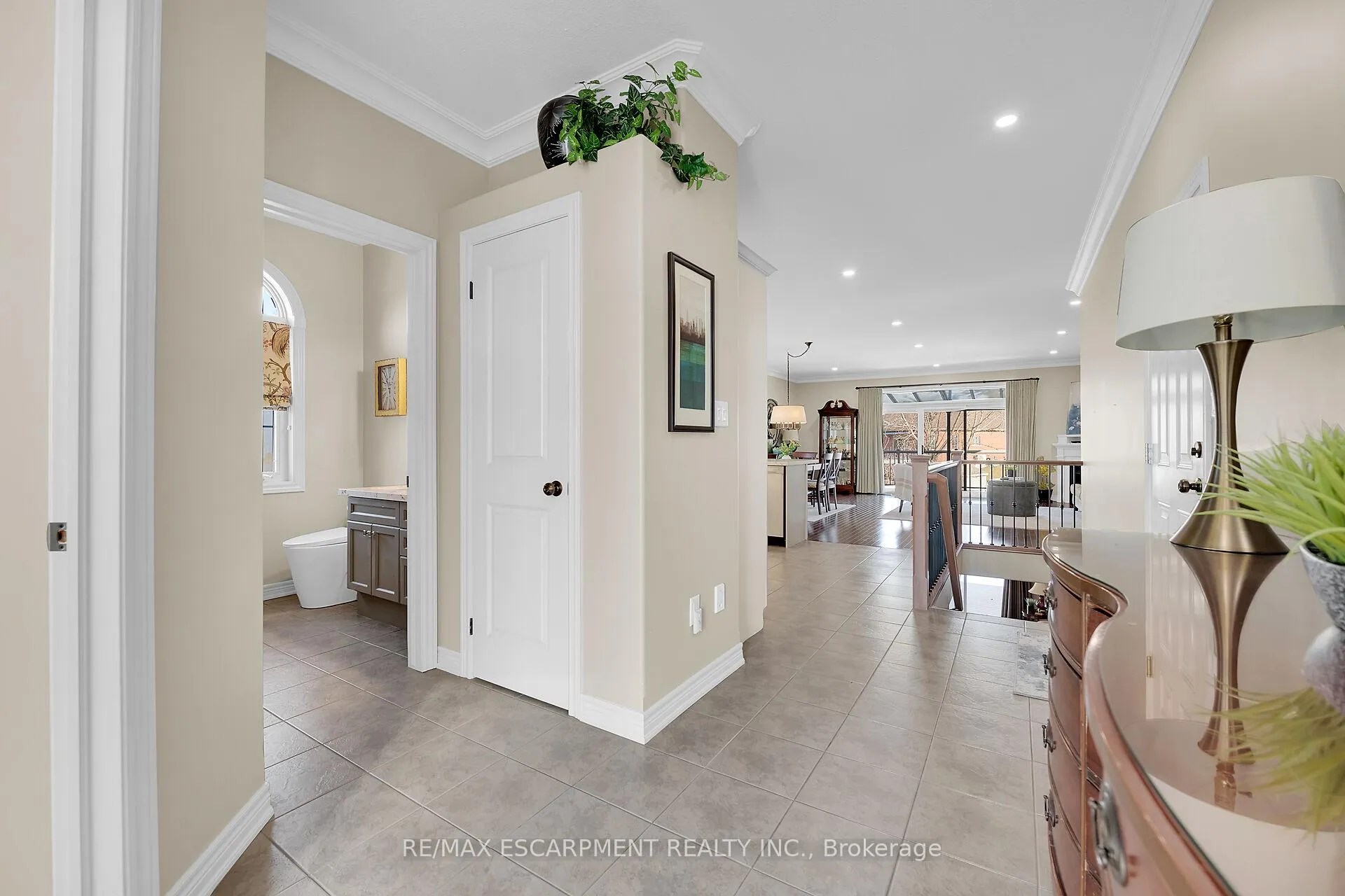 Photo 7 of 22 Isaac Court, Haldimand — HOMEH