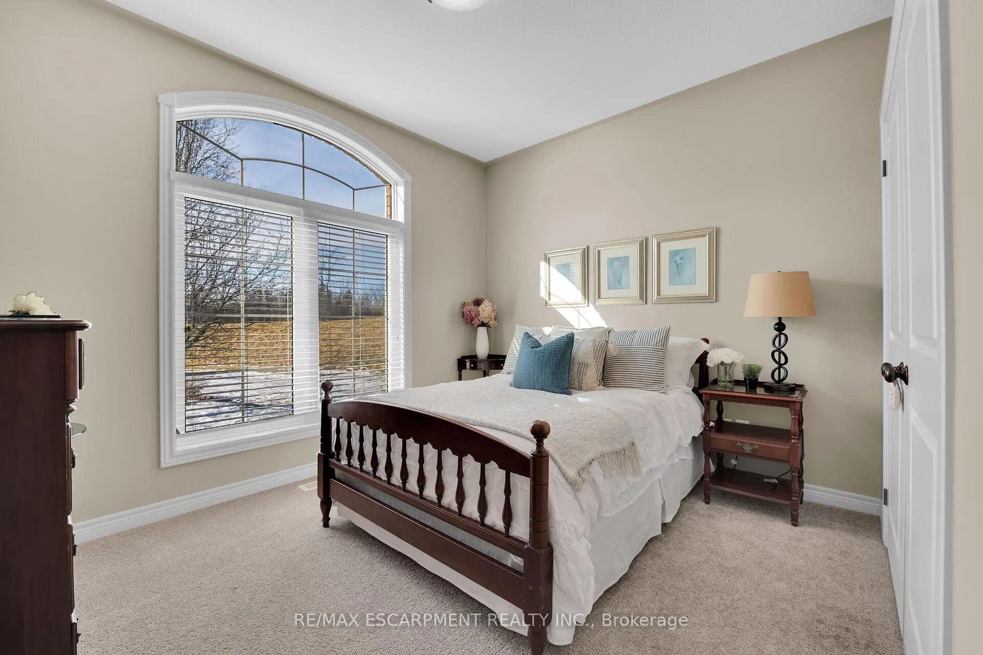 Photo 22 of 22 Isaac Court, Haldimand — HOMEH