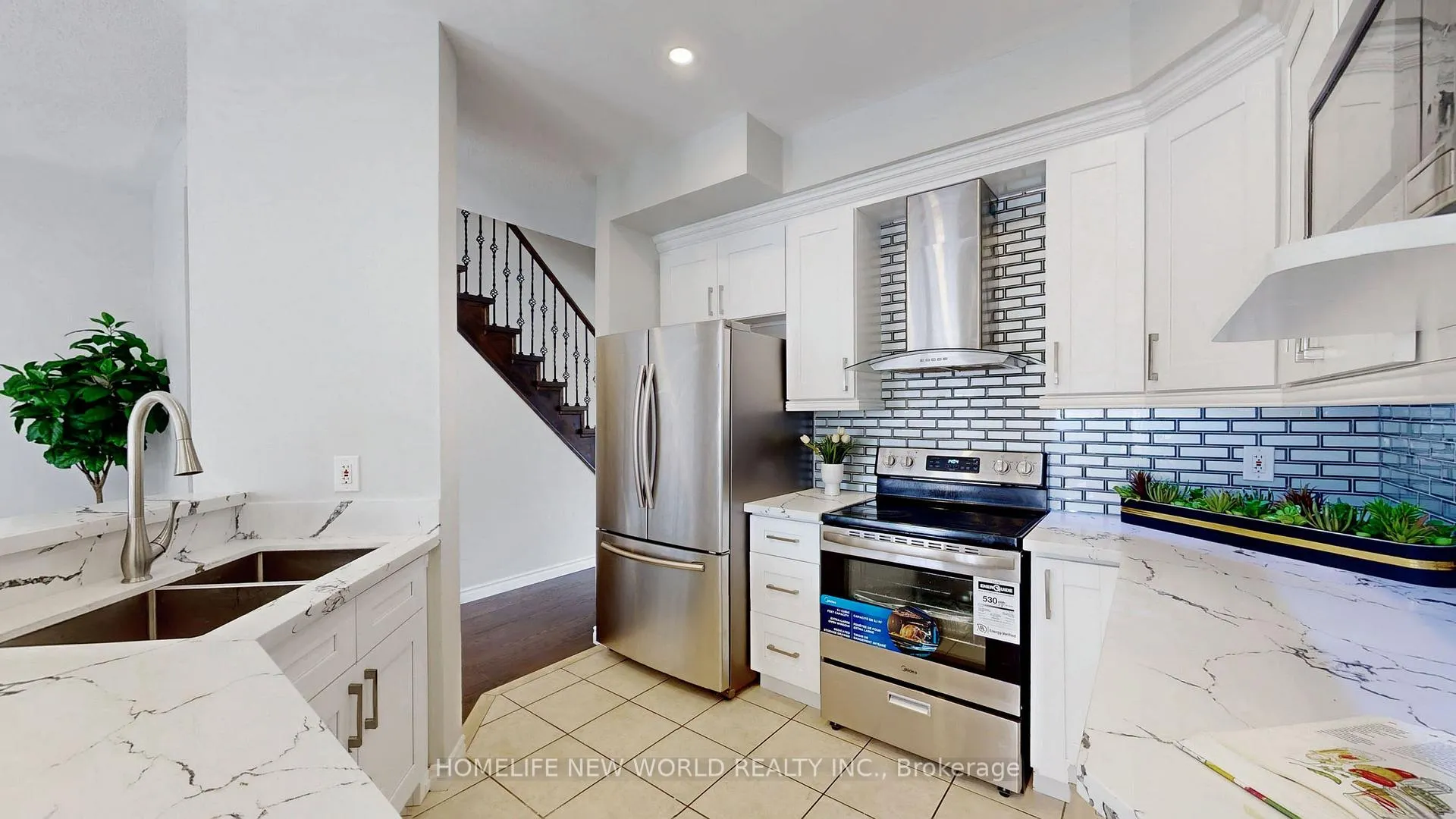 Photo 14 of 796 Bur Oak Avenue, Markham, Wismer — HOMEH